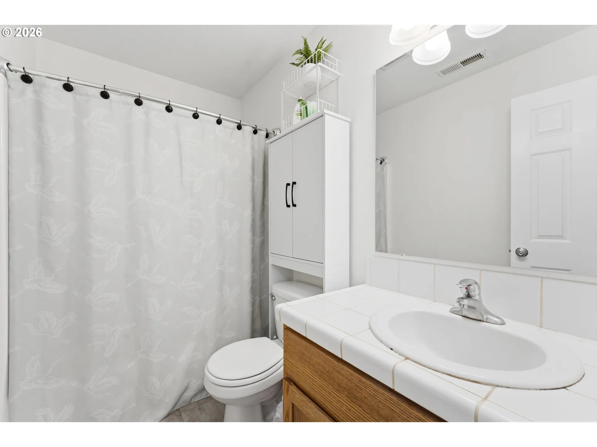 Bathroom-Upper
