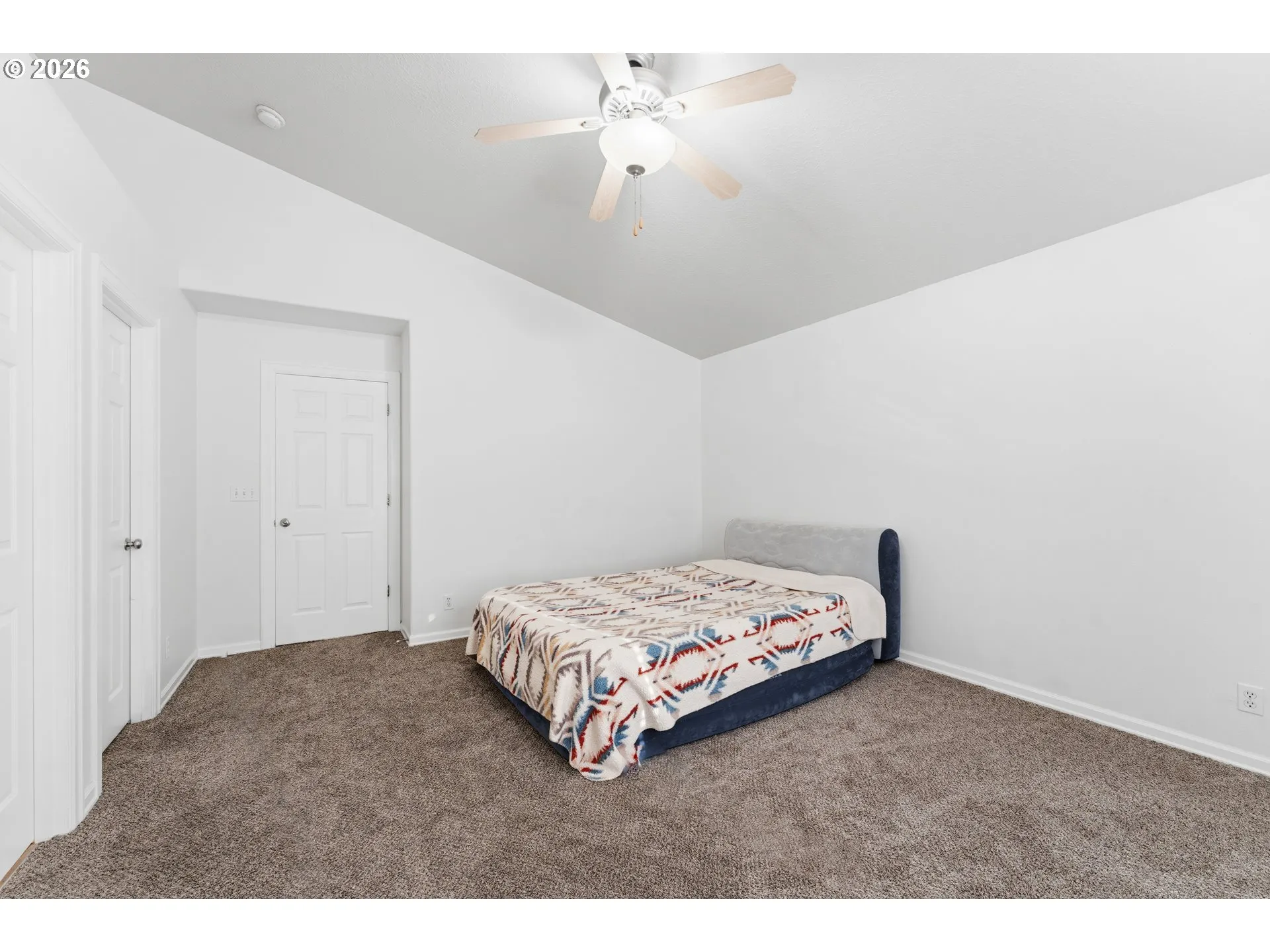 Bedroom, Owner's Suite-Upper
