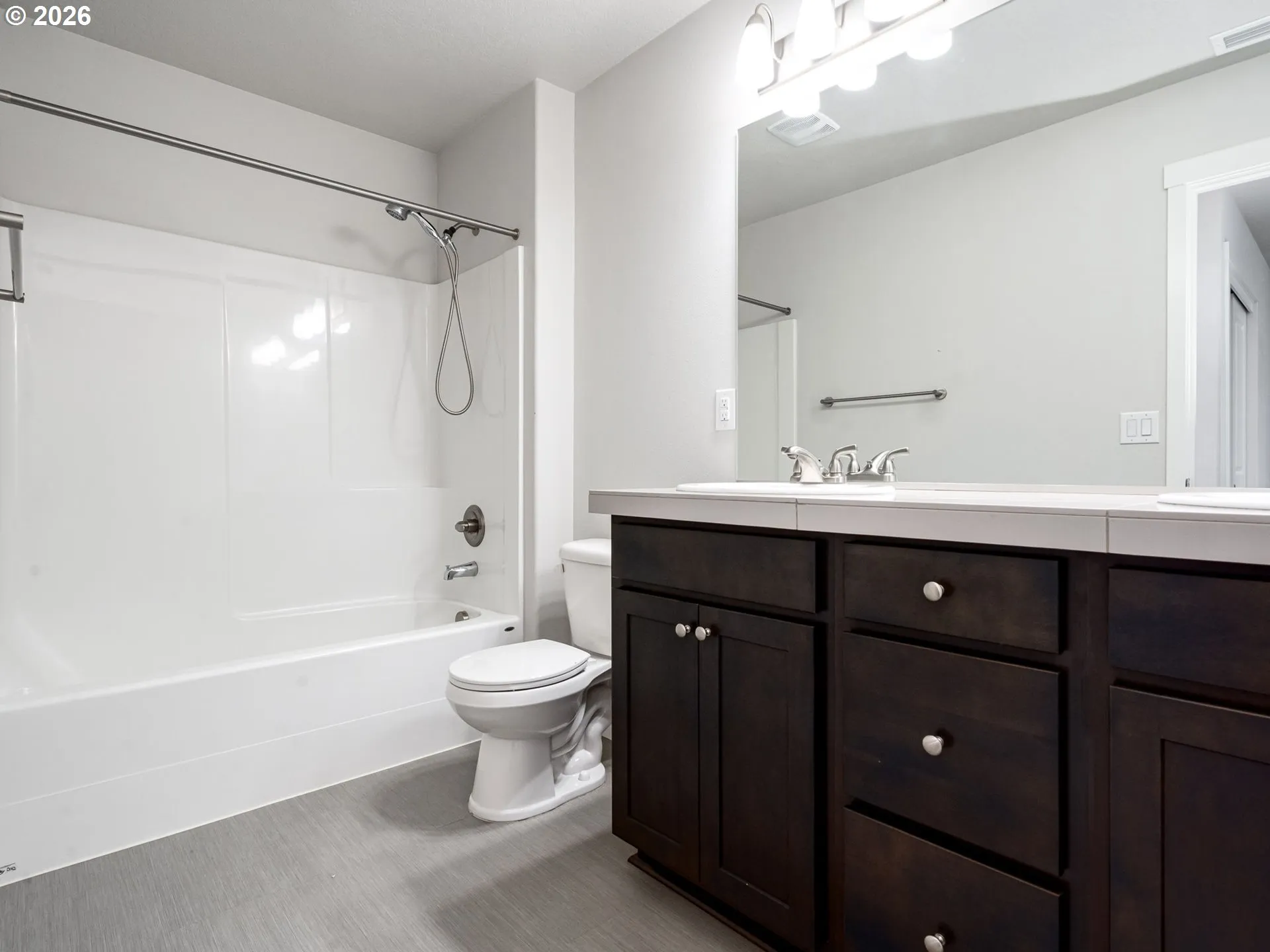 Bathroom-Upper