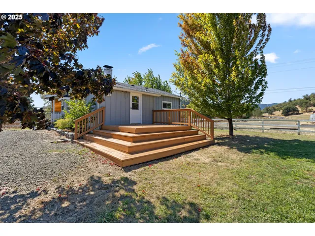 Yard-Back