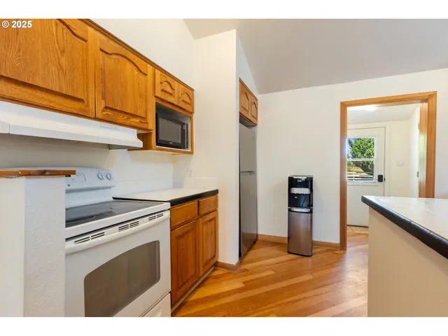 Kitchen-Oven