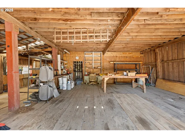 Barn