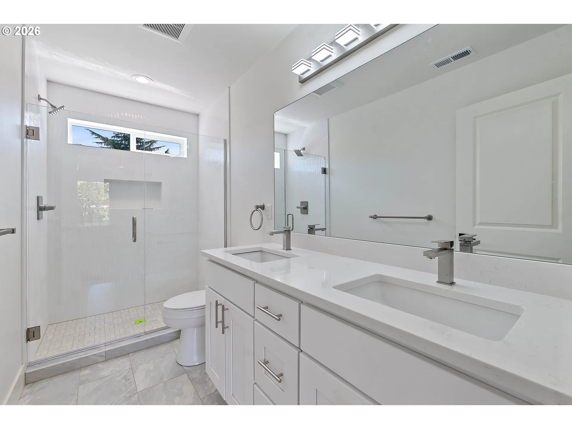 Bathroom, Attached
