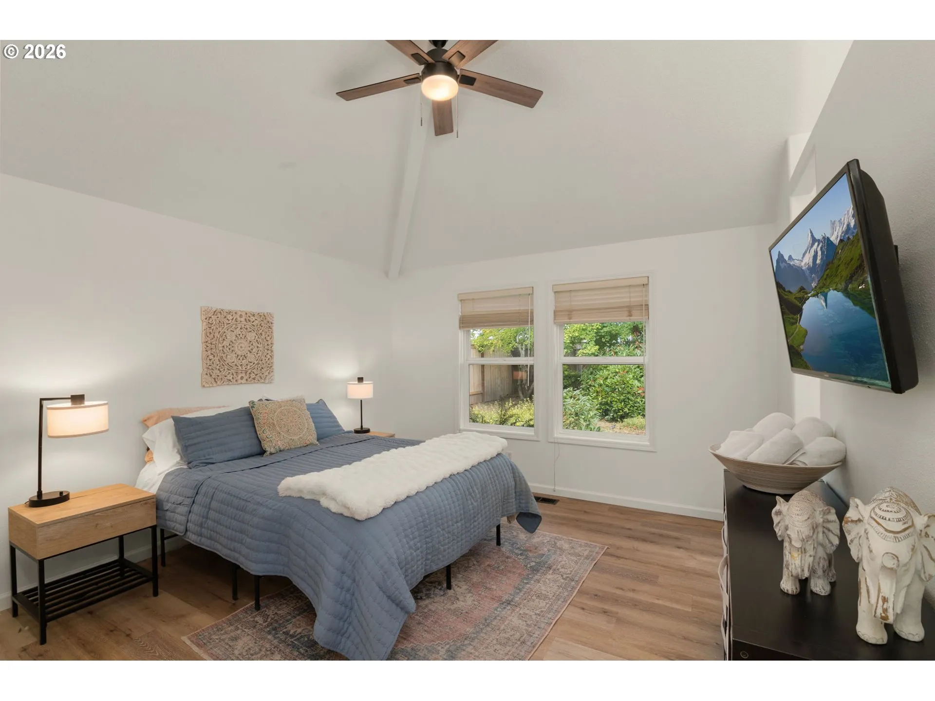 Bedroom, Primary
