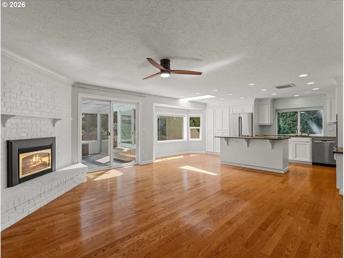 Kitchen/Living Room
