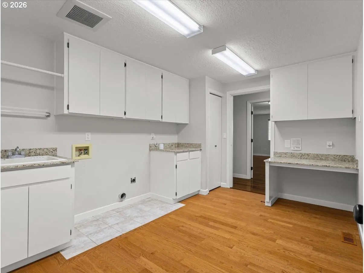 Laundry-Main