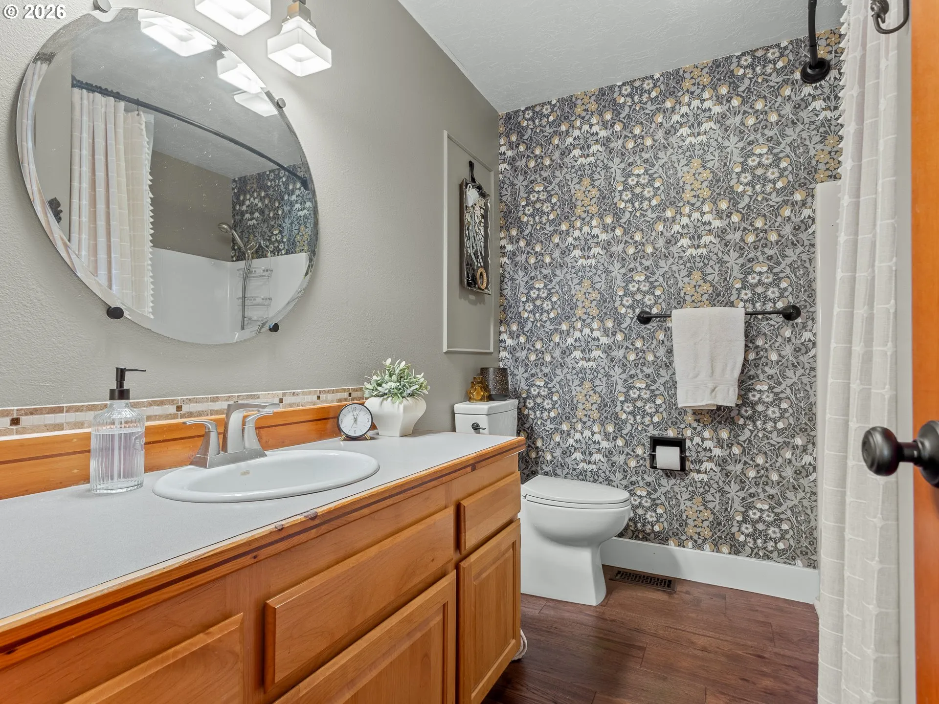 Bathroom-Hall