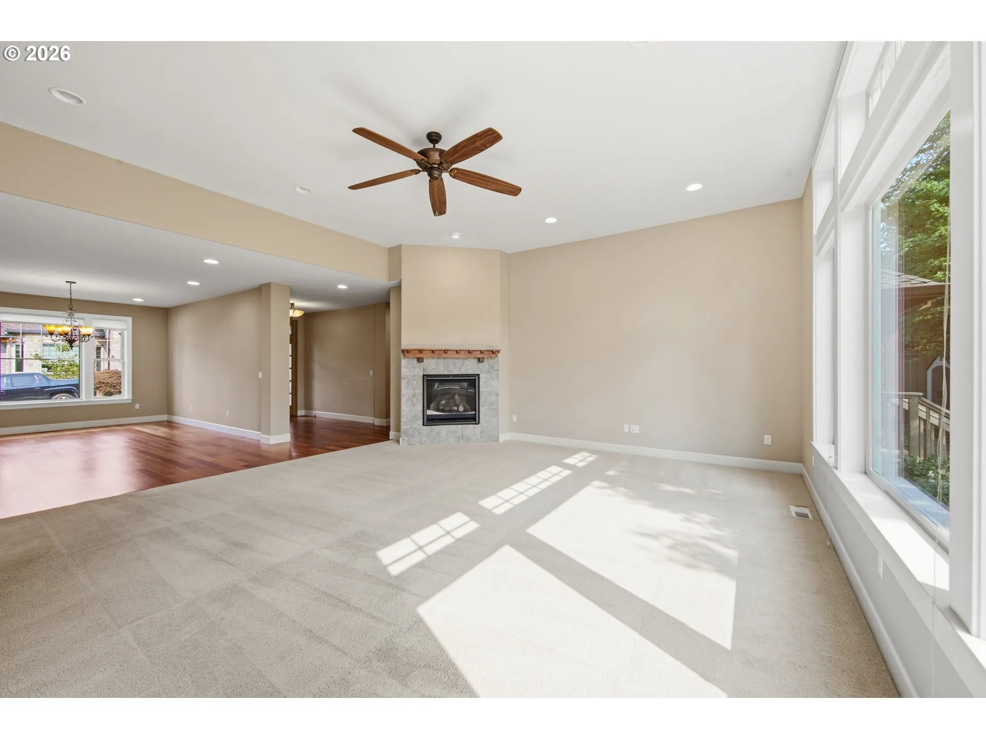 Living Room/Dining Room-Ceiling Fan