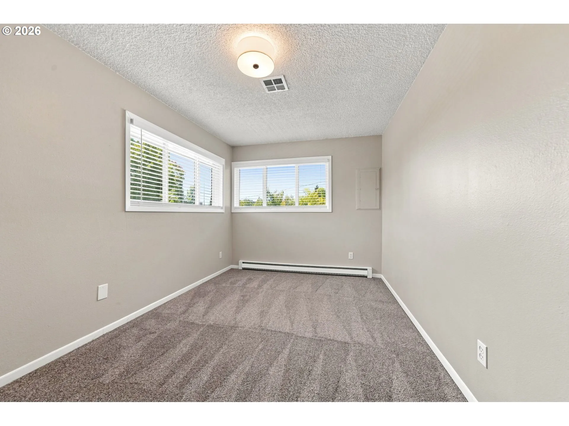 Bedroom, Primary