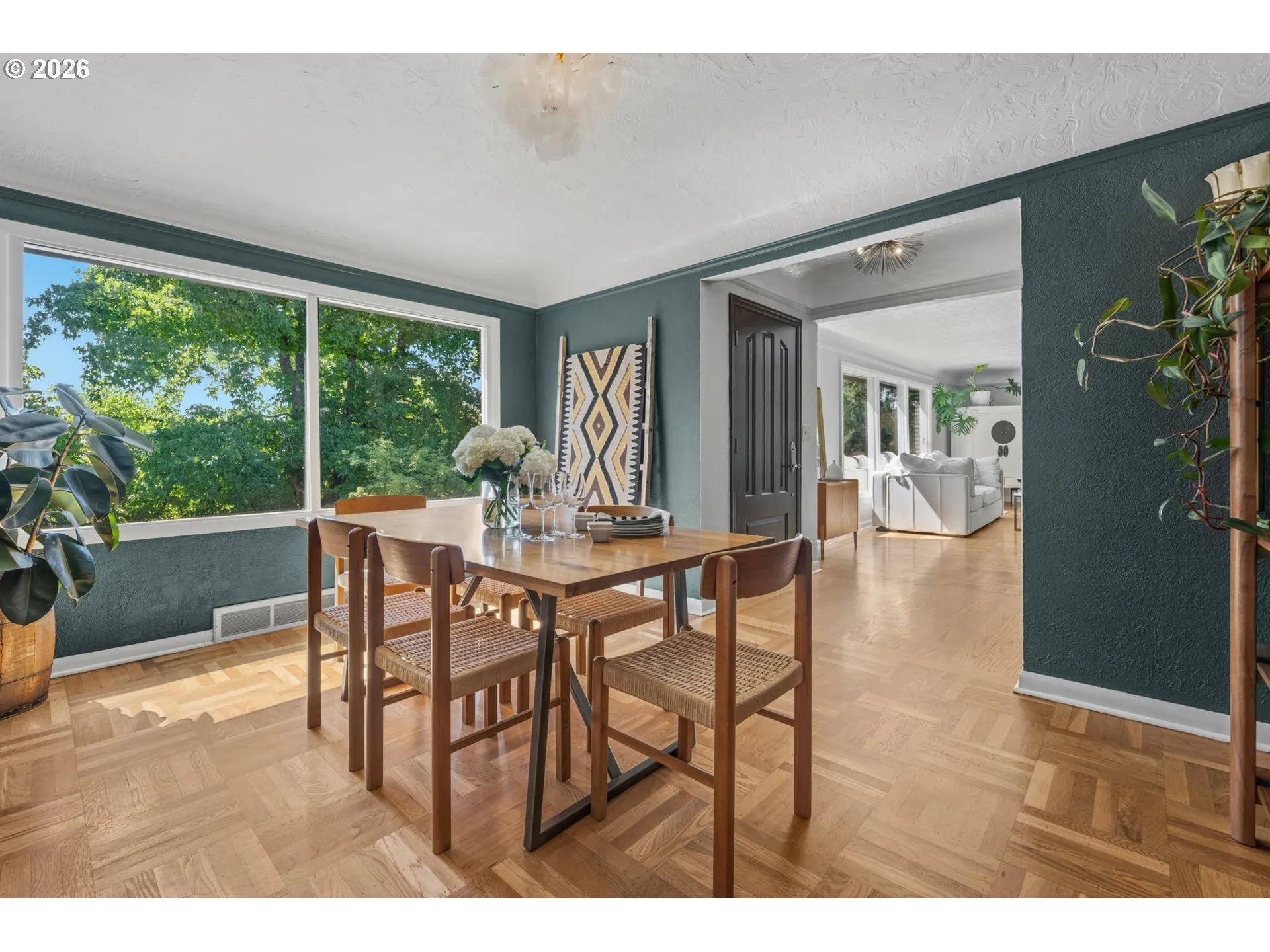 Dining Room-Formal