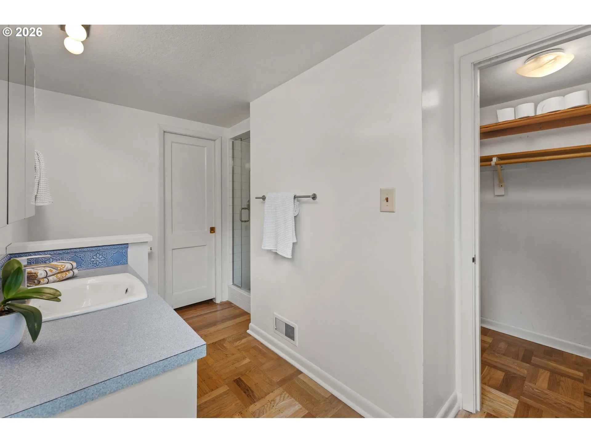 En Suite Bathroom