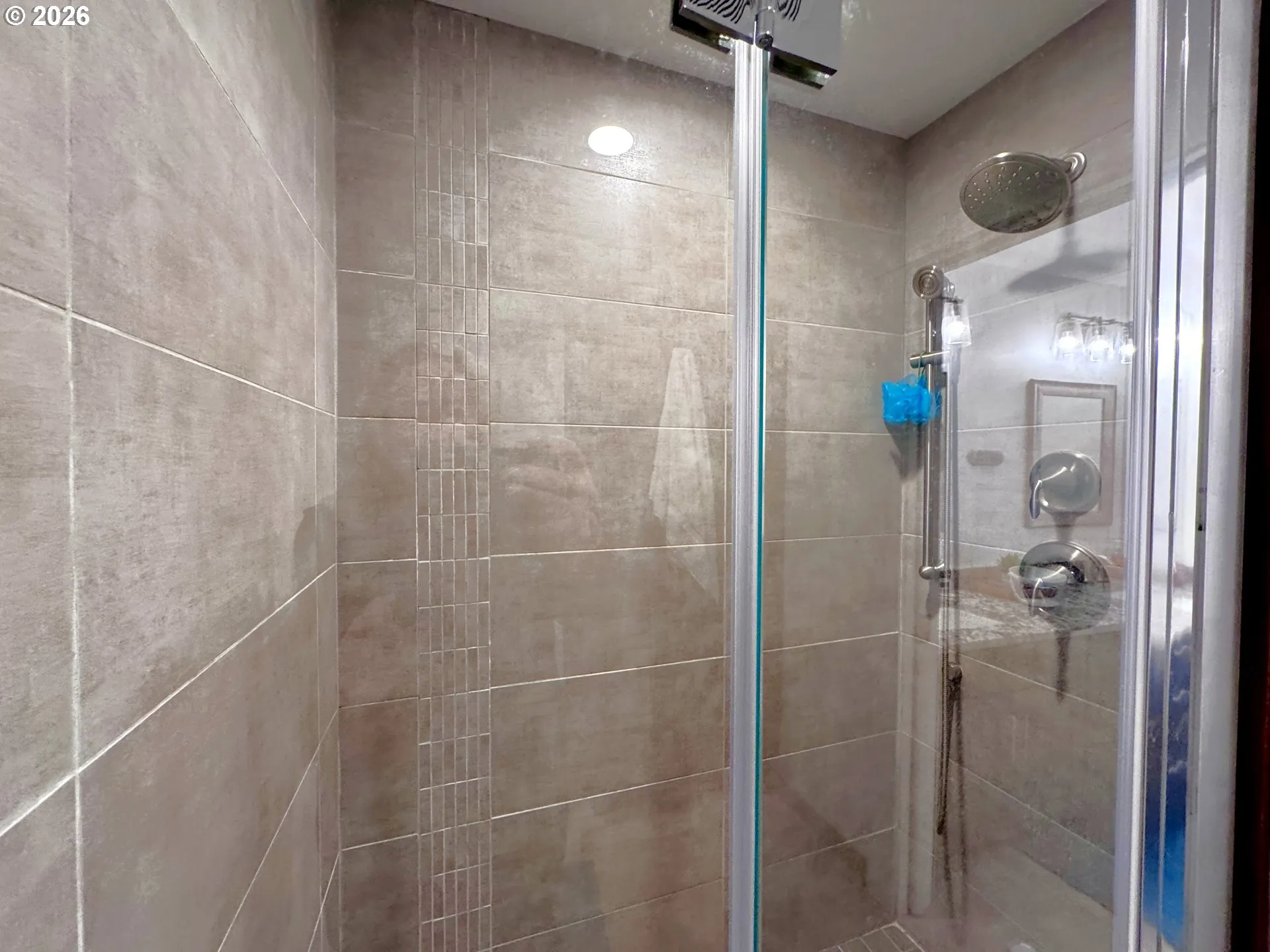 Bathroom-Walk in Shower