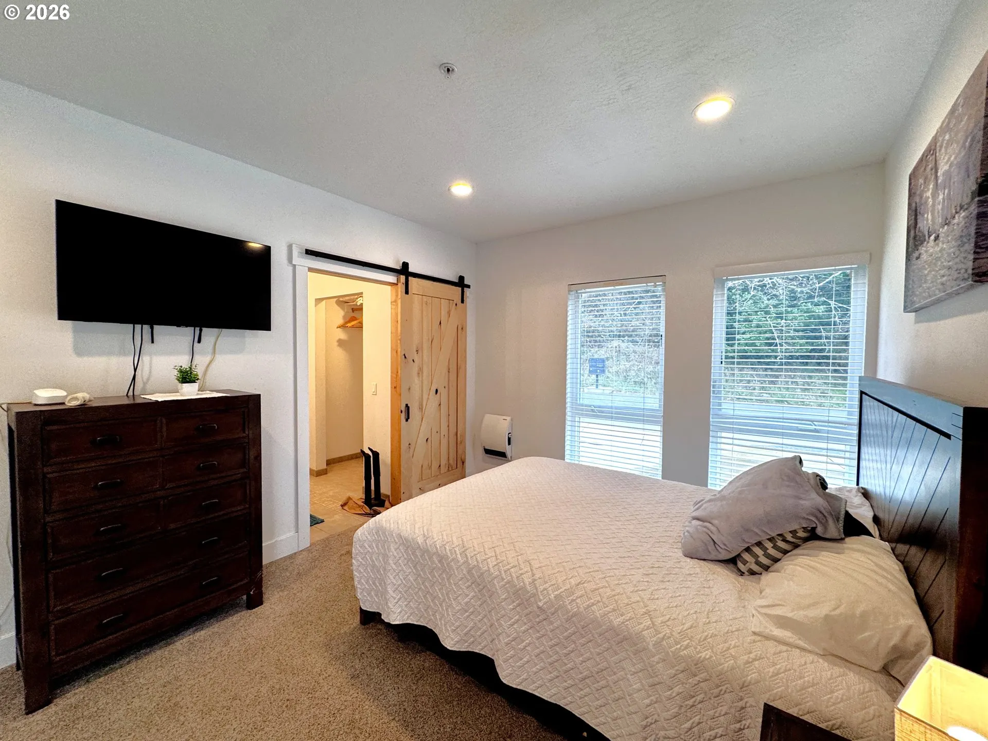 Bedroom, Primary
