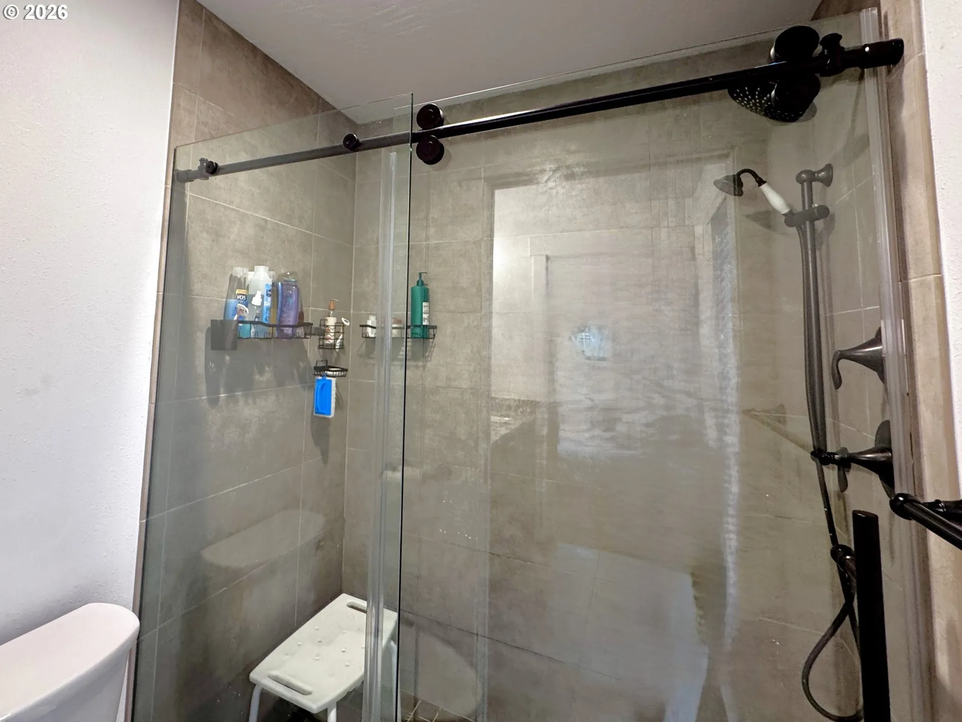 Bathroom-Walk in Shower
