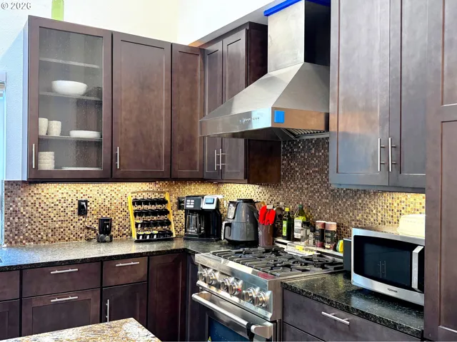Kitchen-Oven