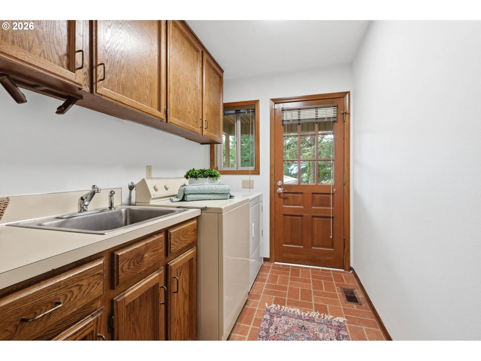 Laundry-Upper