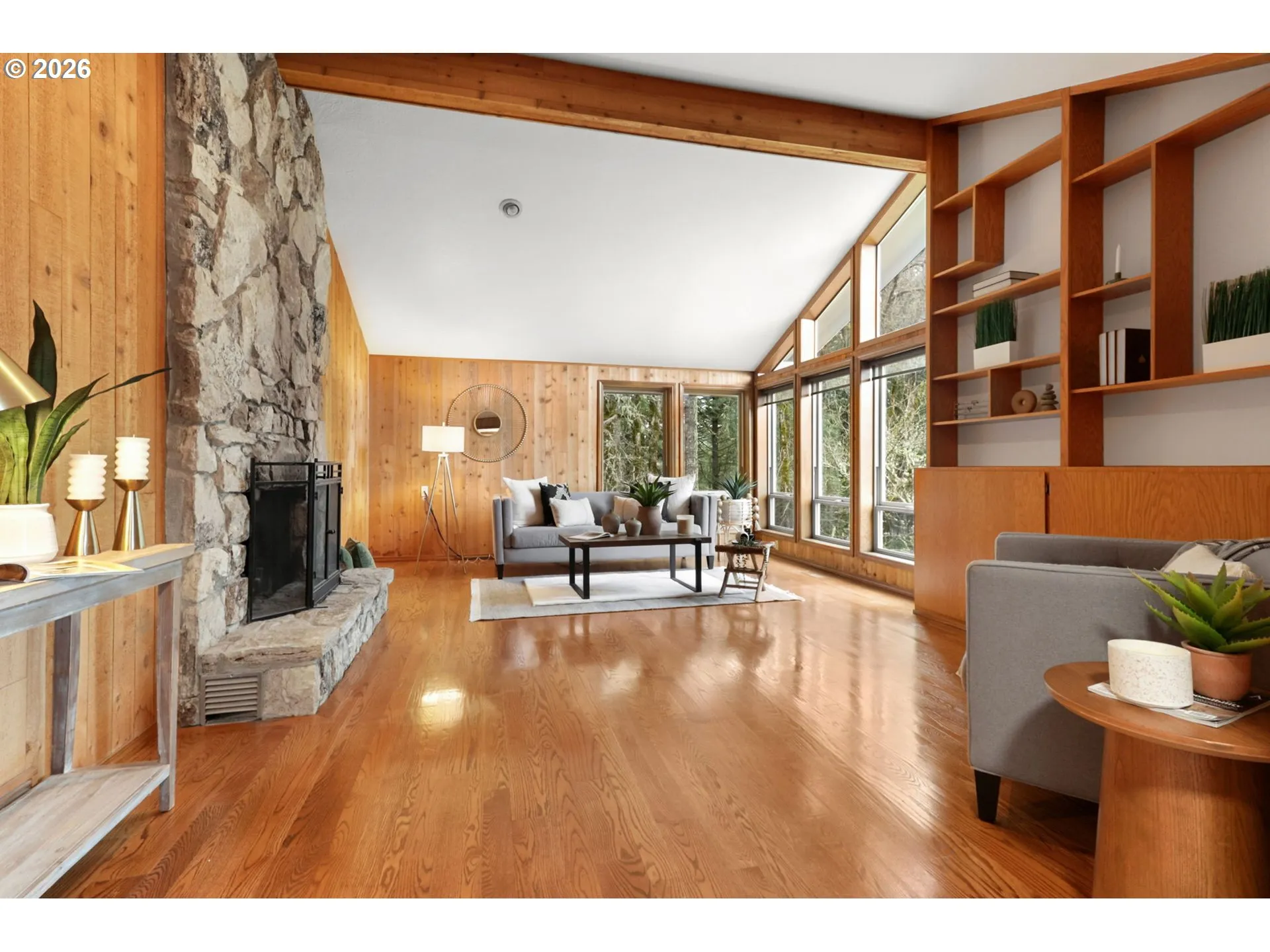 Living Room-Vaulted Ceilings