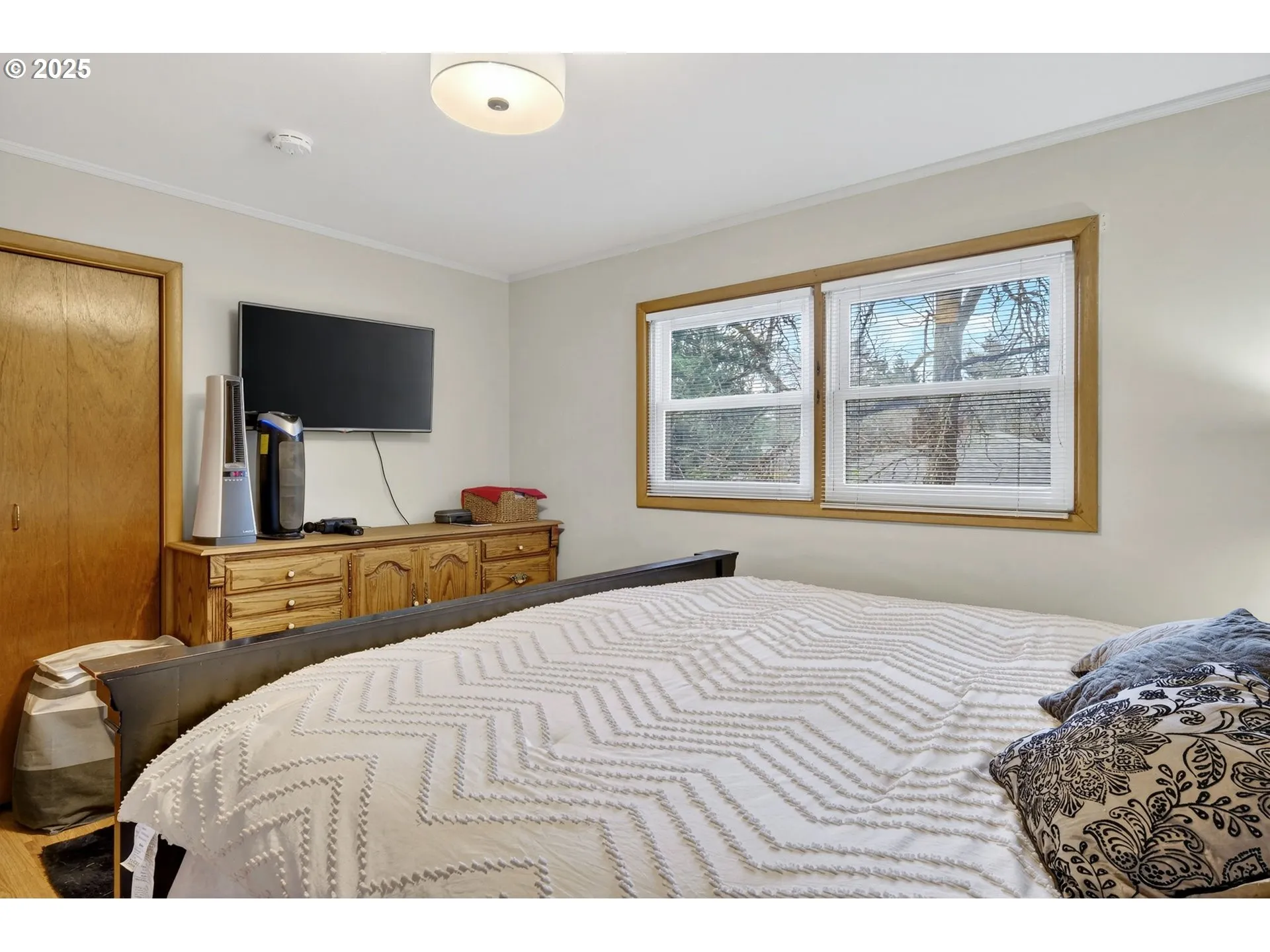 Bedroom, Primary