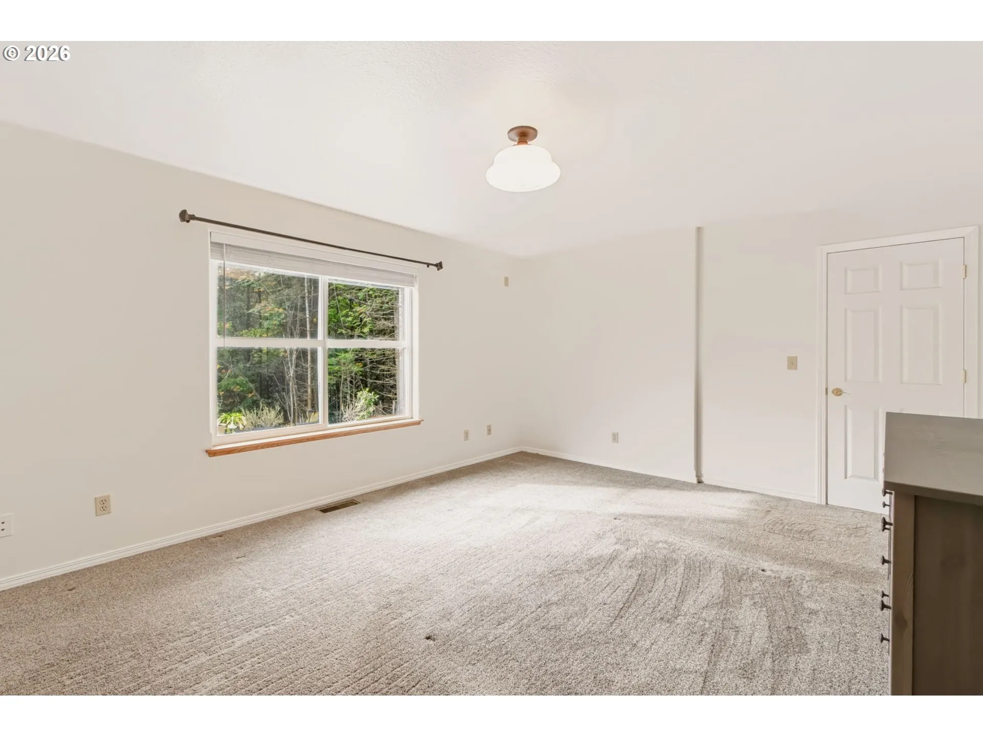 Bedroom, Primary
