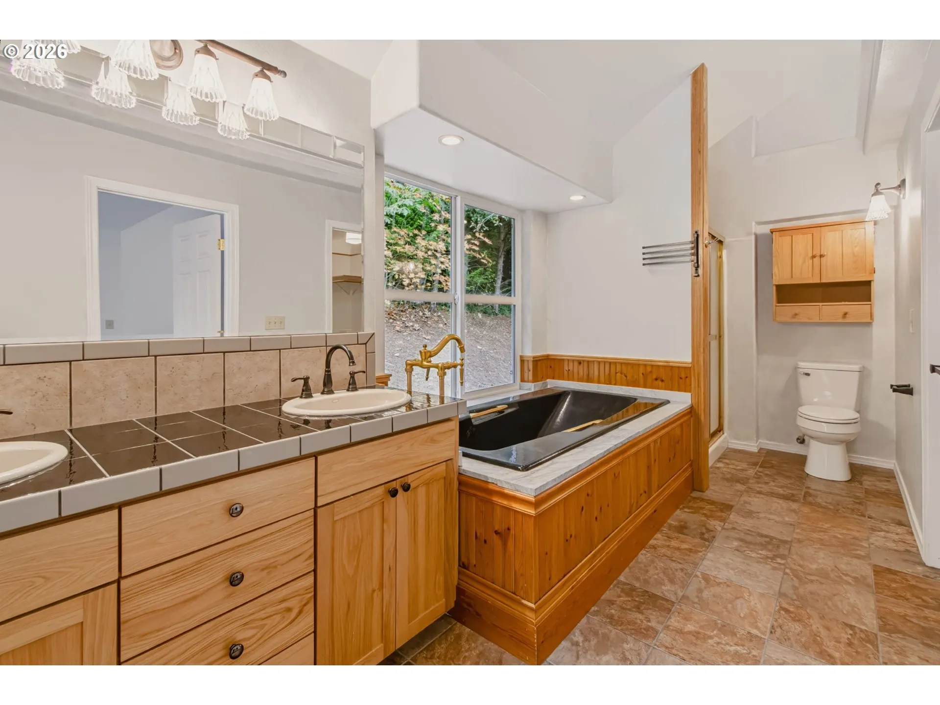 Bathroom, Attached