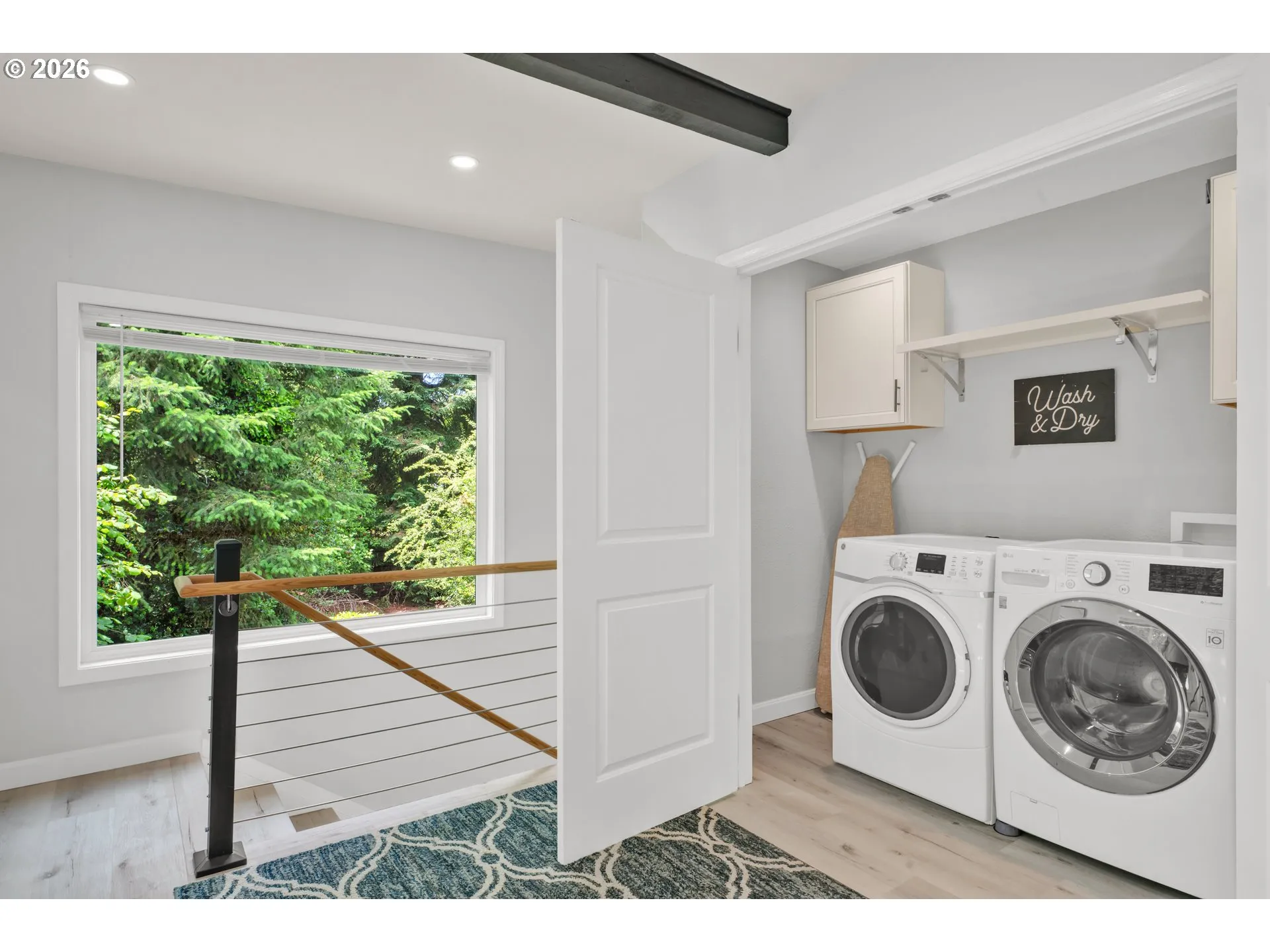 Laundry-Upper