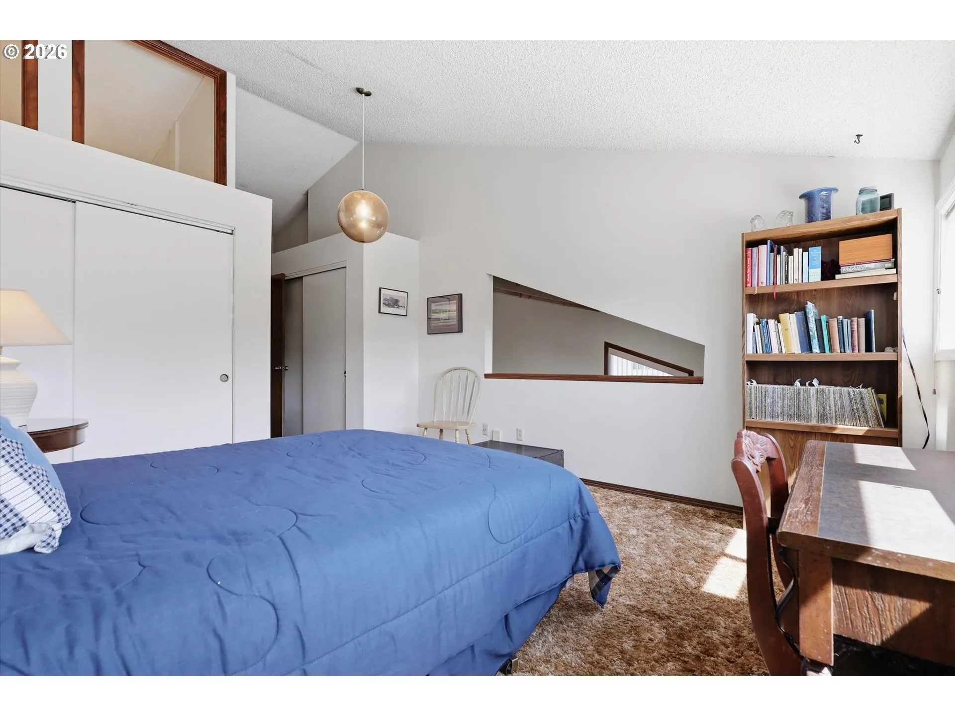 Bedroom, Primary