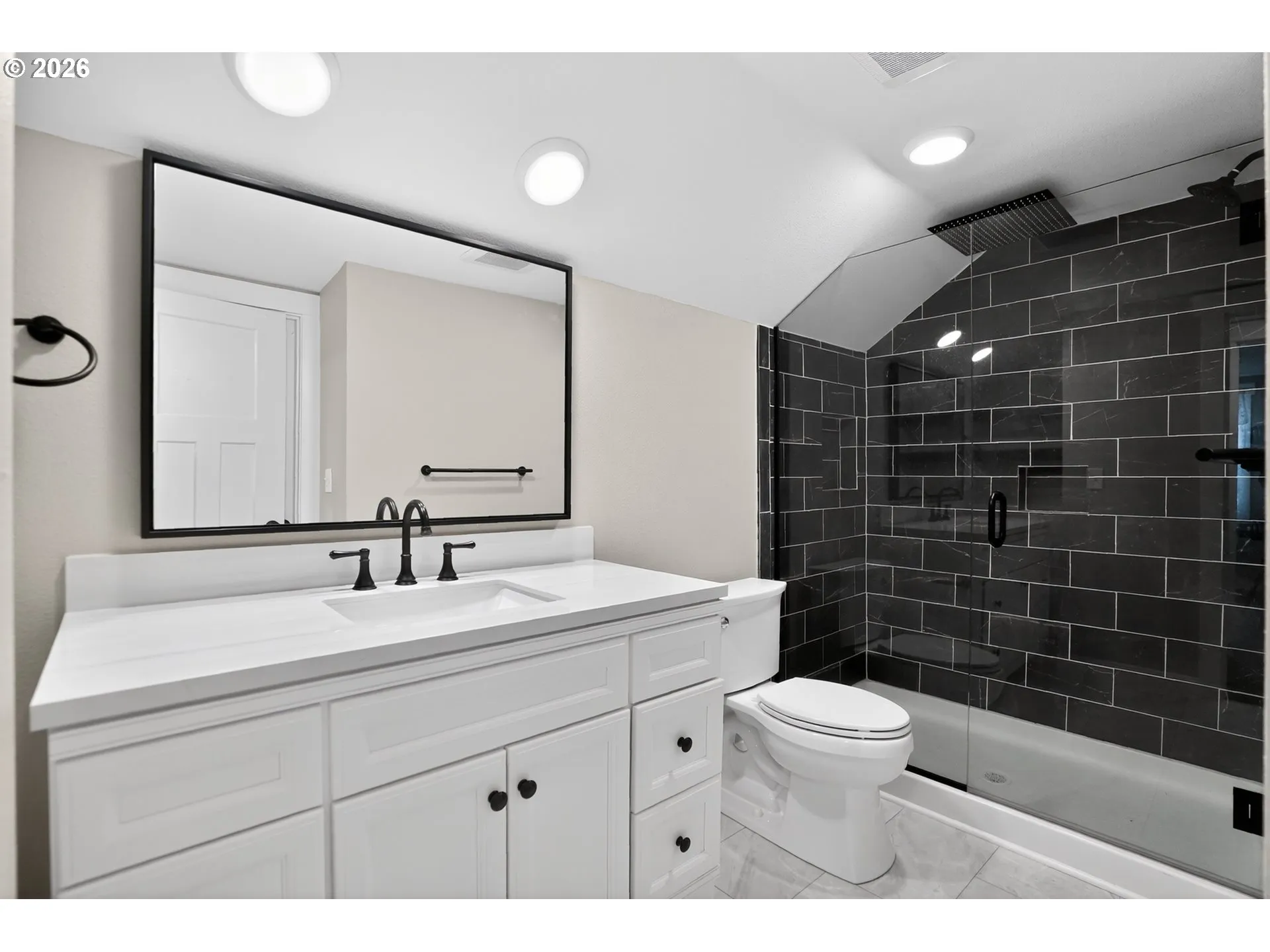 Bathroom, Continental