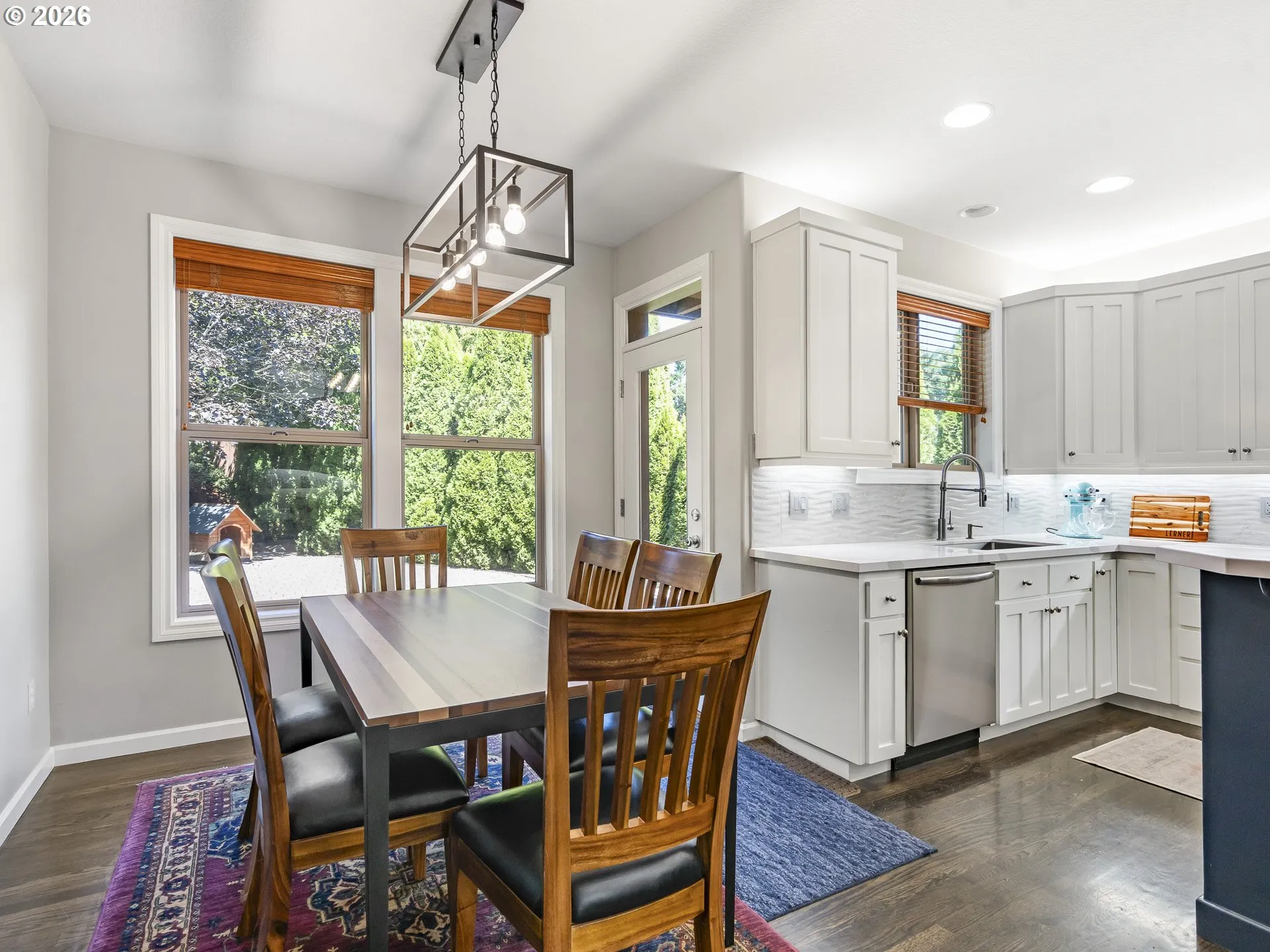 Kitchen-Eating Area