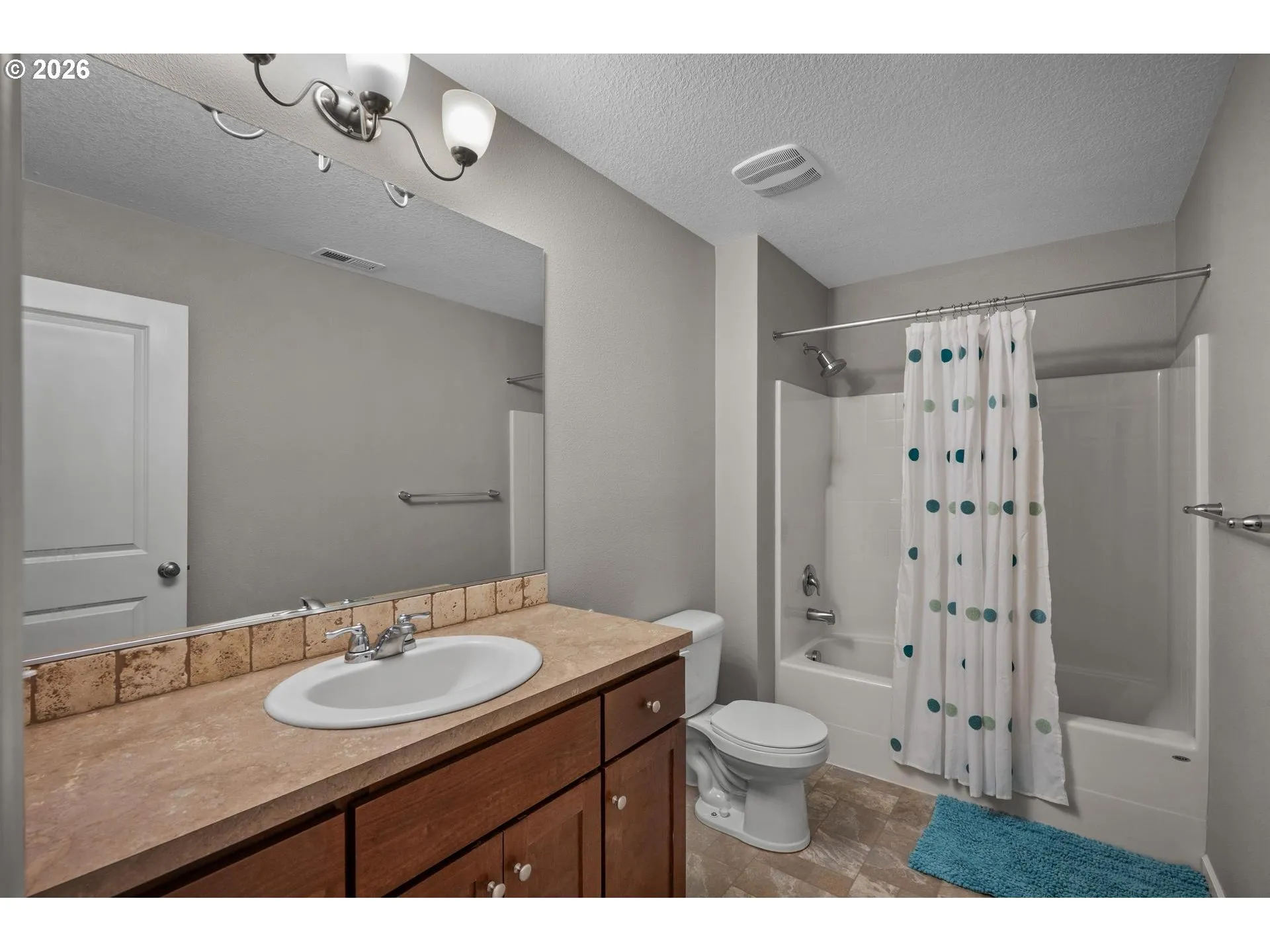 Bathroom-Upper
