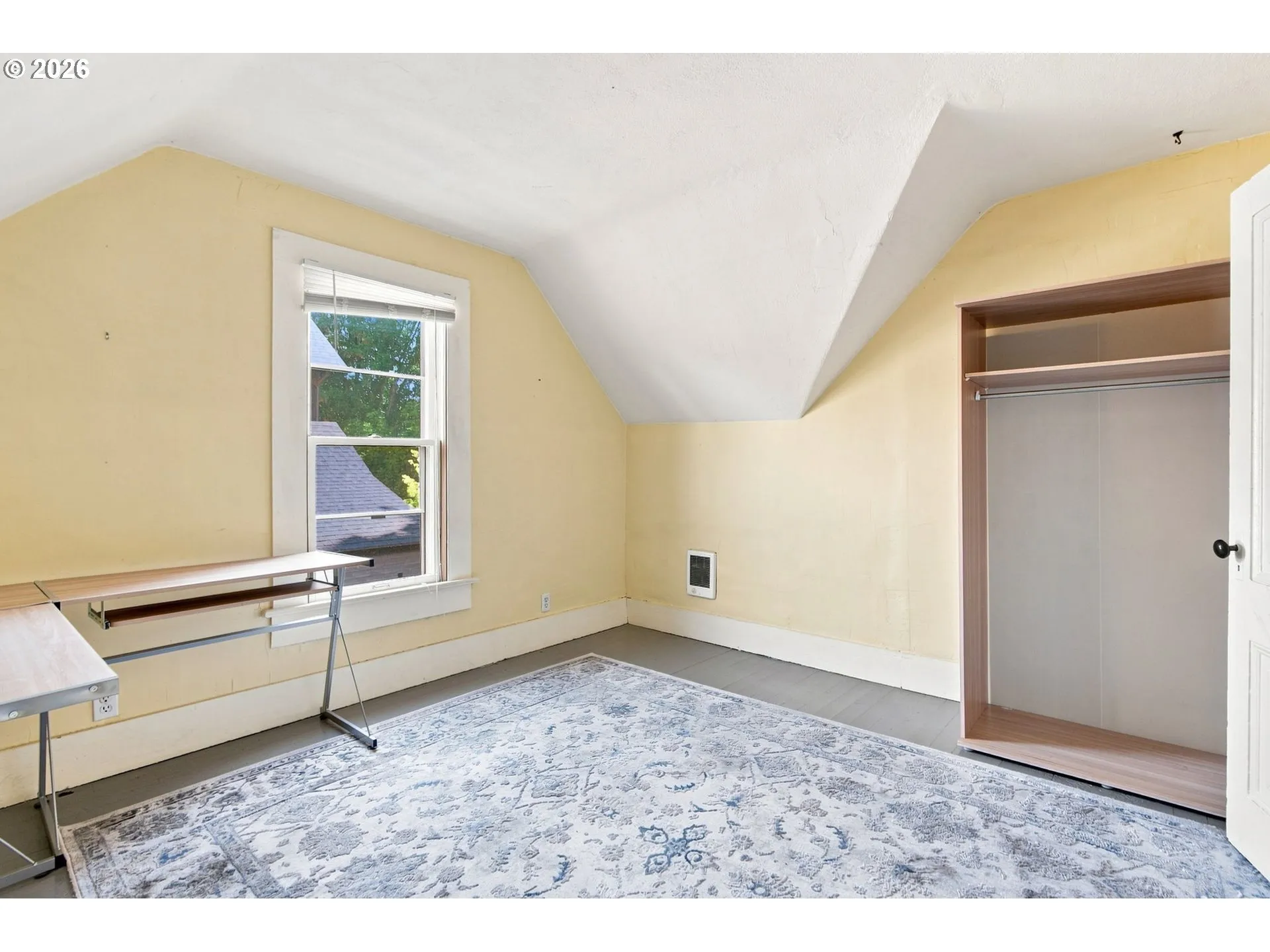 Bedroom-Upper