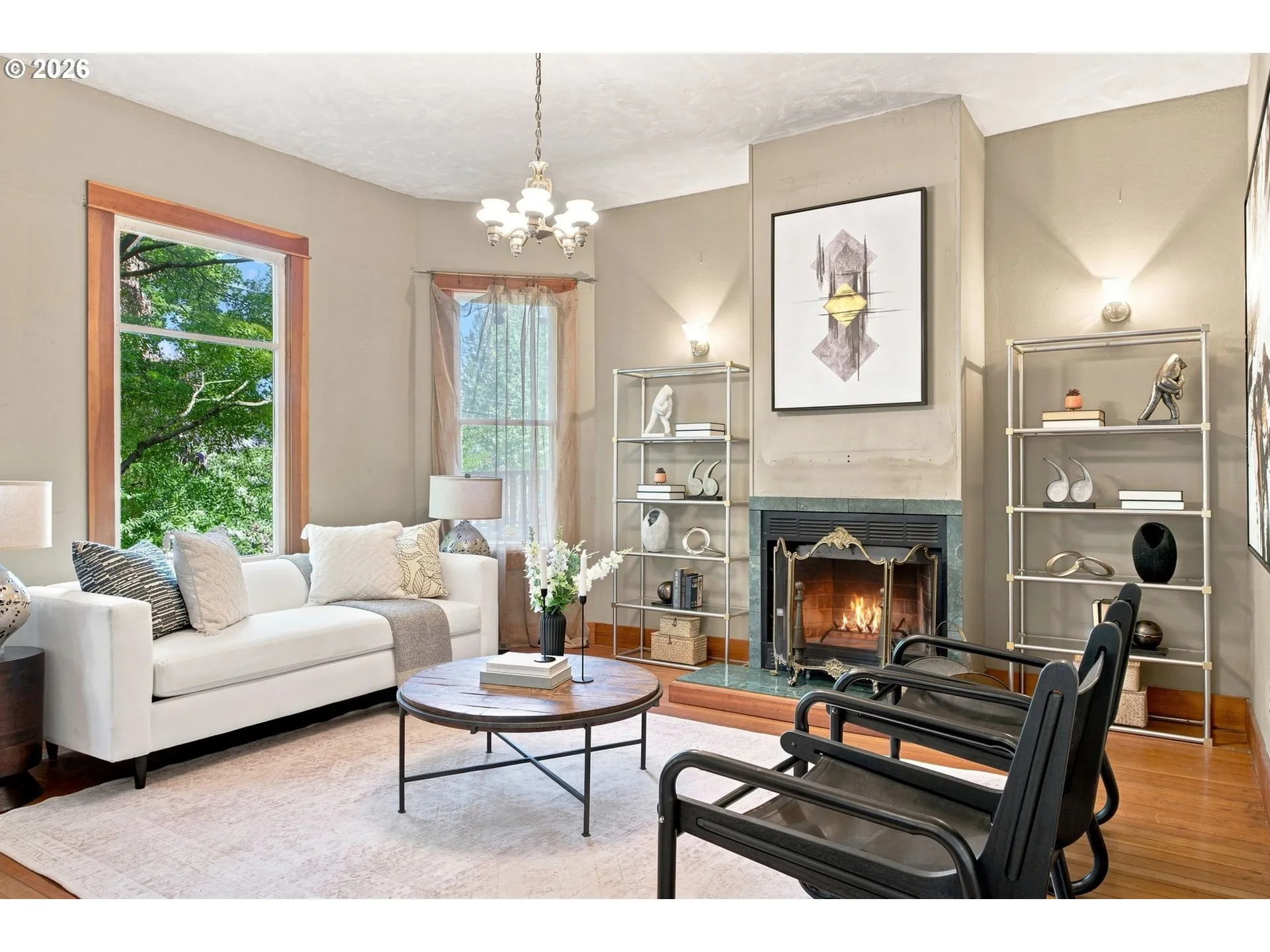 Living Room-Fireplace