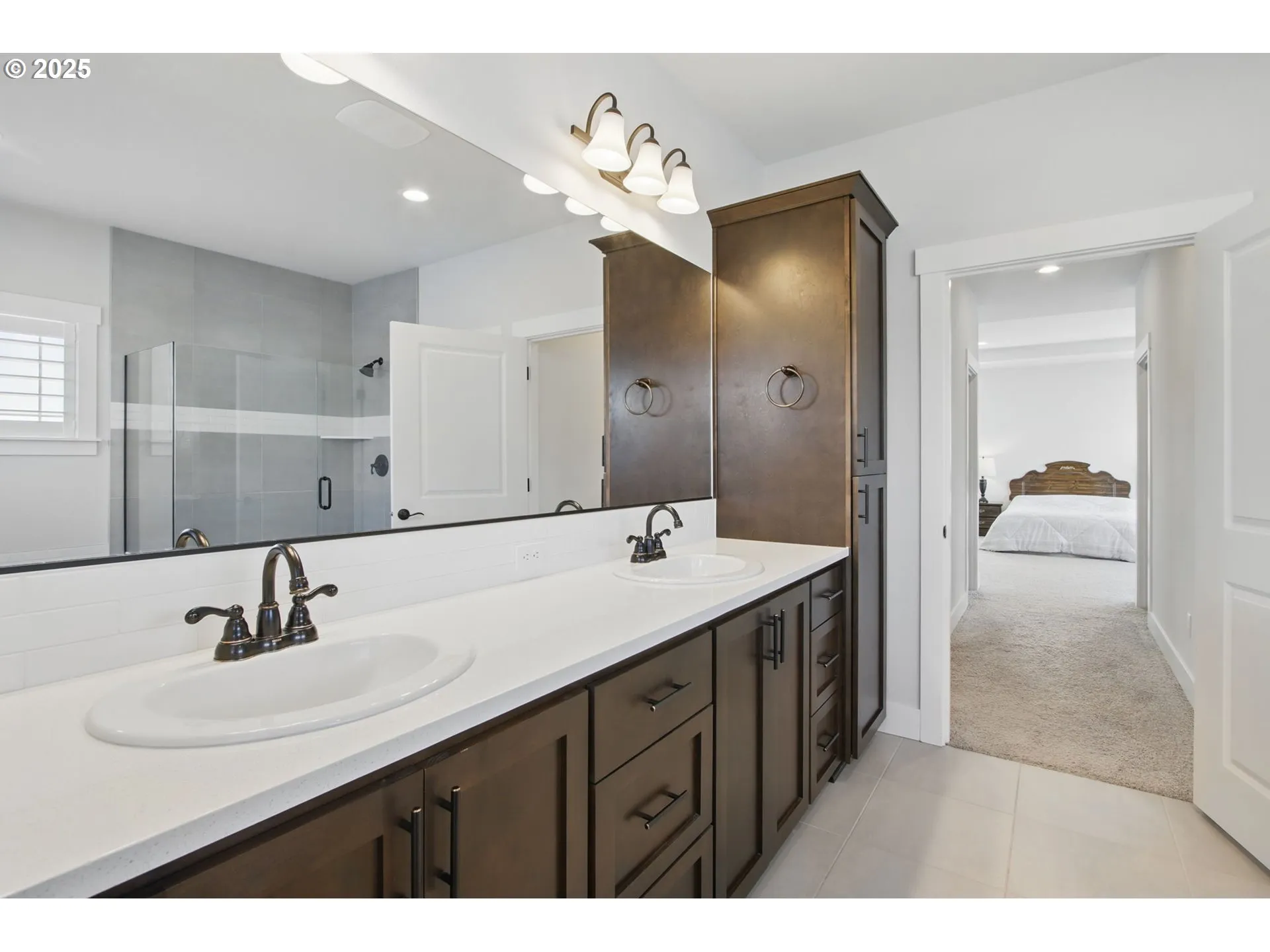 Bathroom, Attached