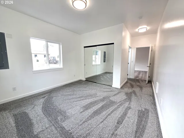 Bedroom, Primary