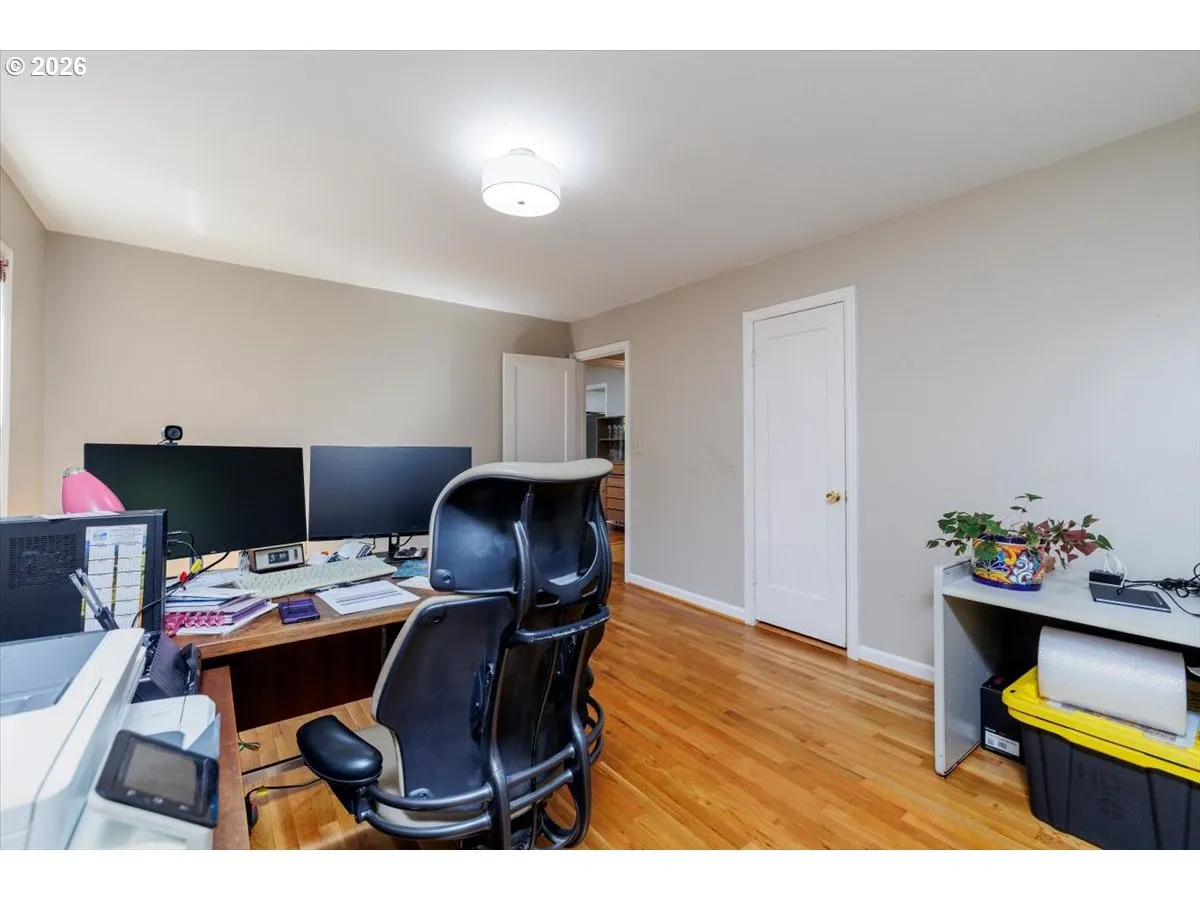 Bedroom-Main