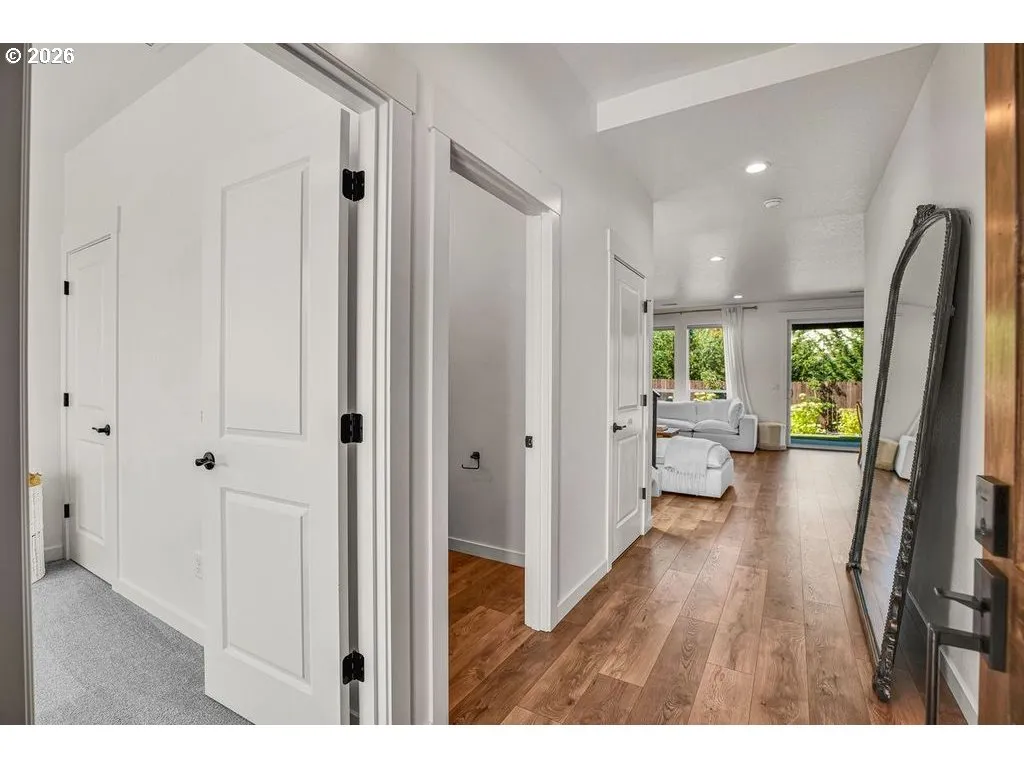 Entrance/Foyer