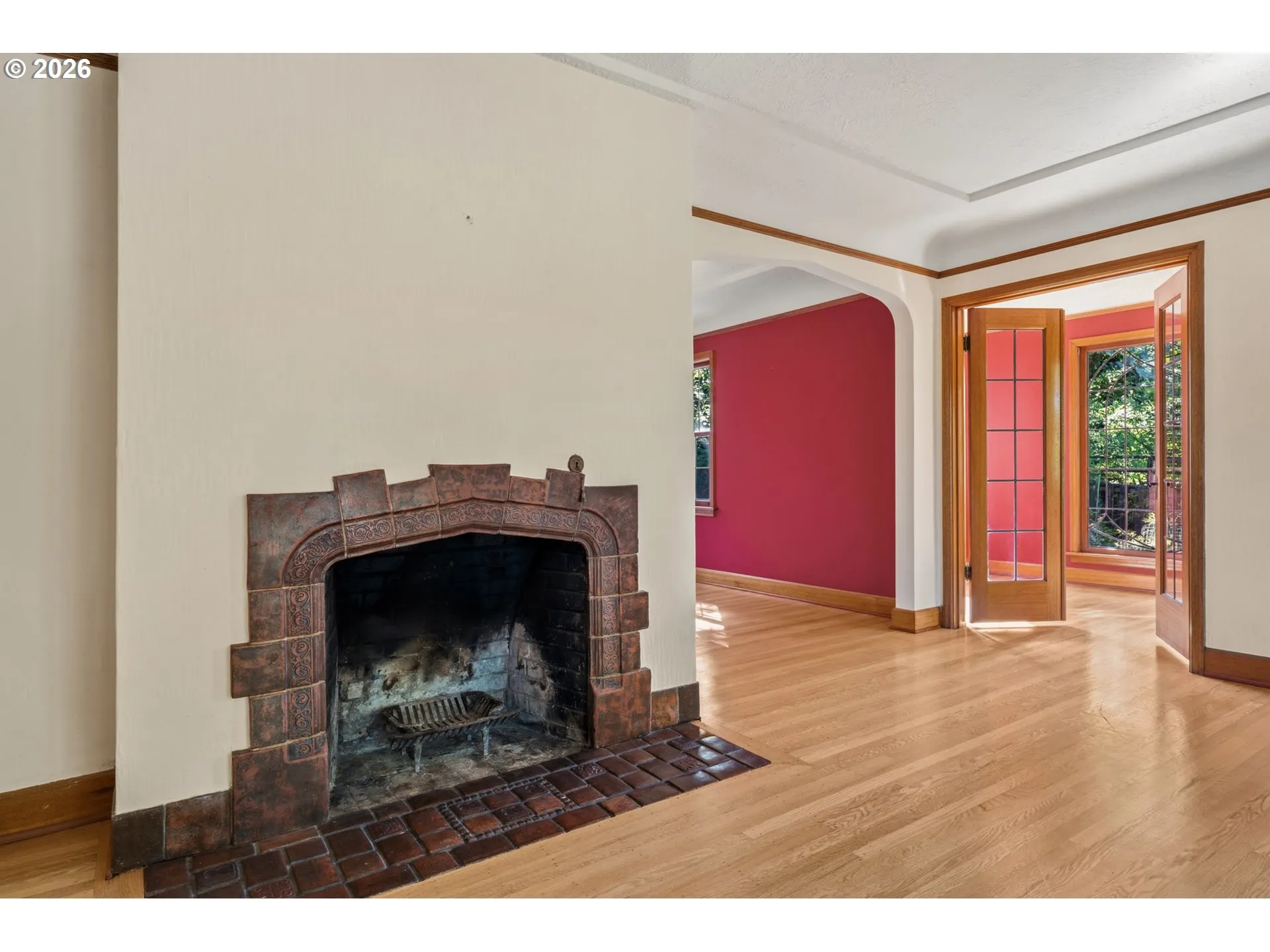 Living Room-Fireplace