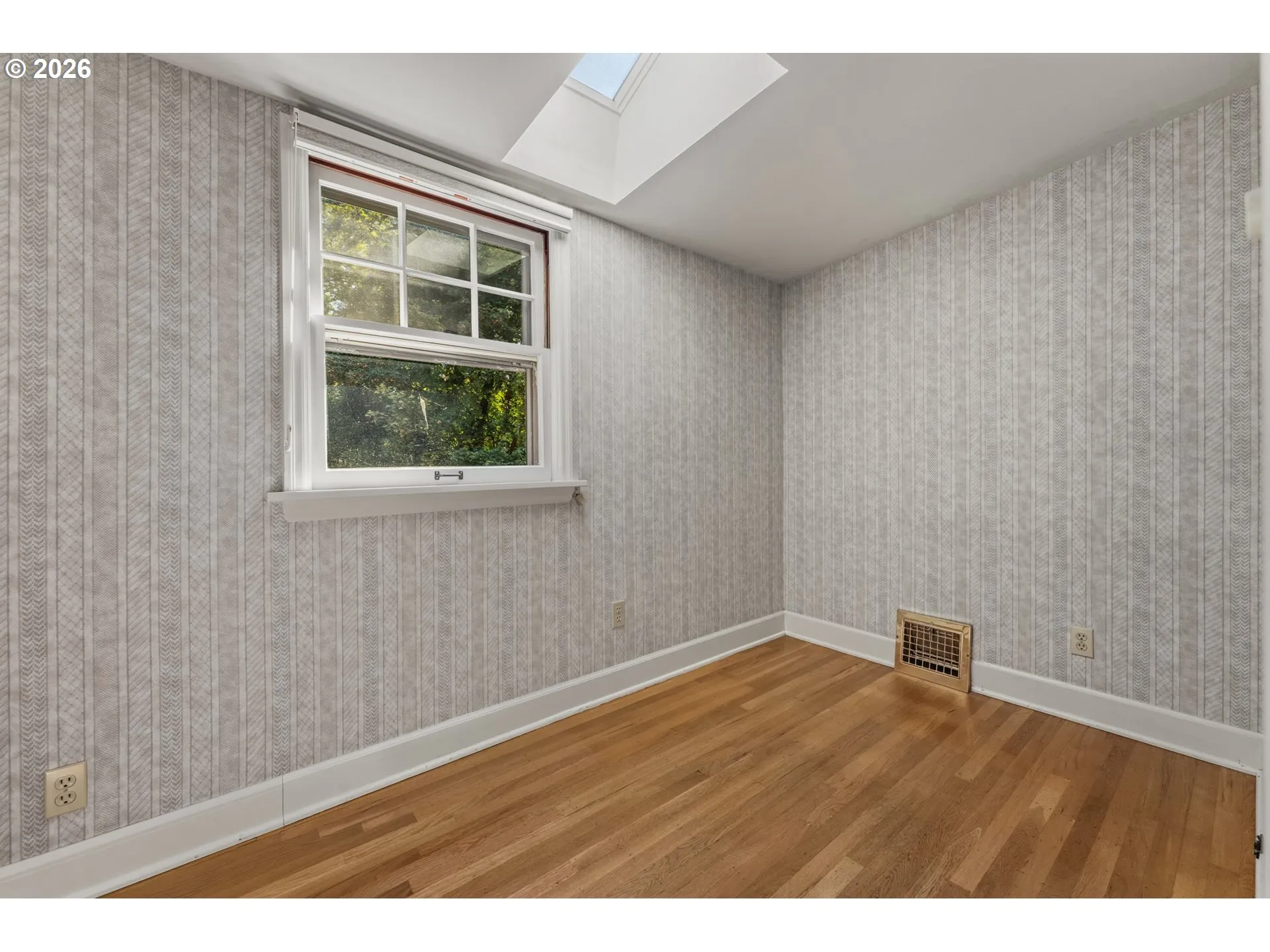 Den/Office-Upper