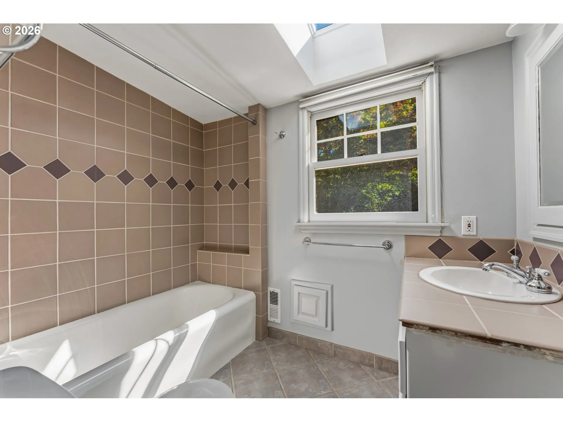 Bathroom-Upper