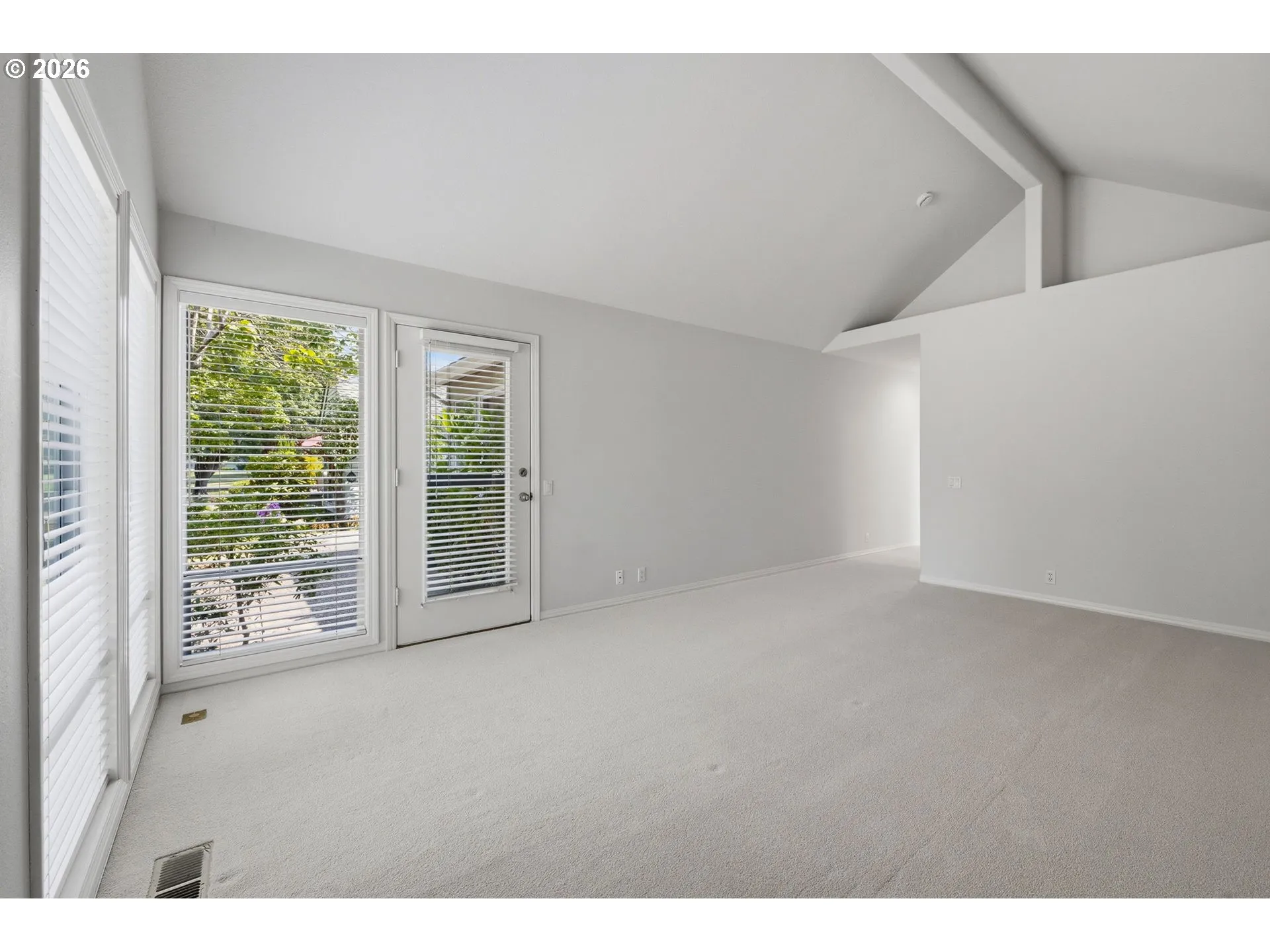 Bedroom, Primary