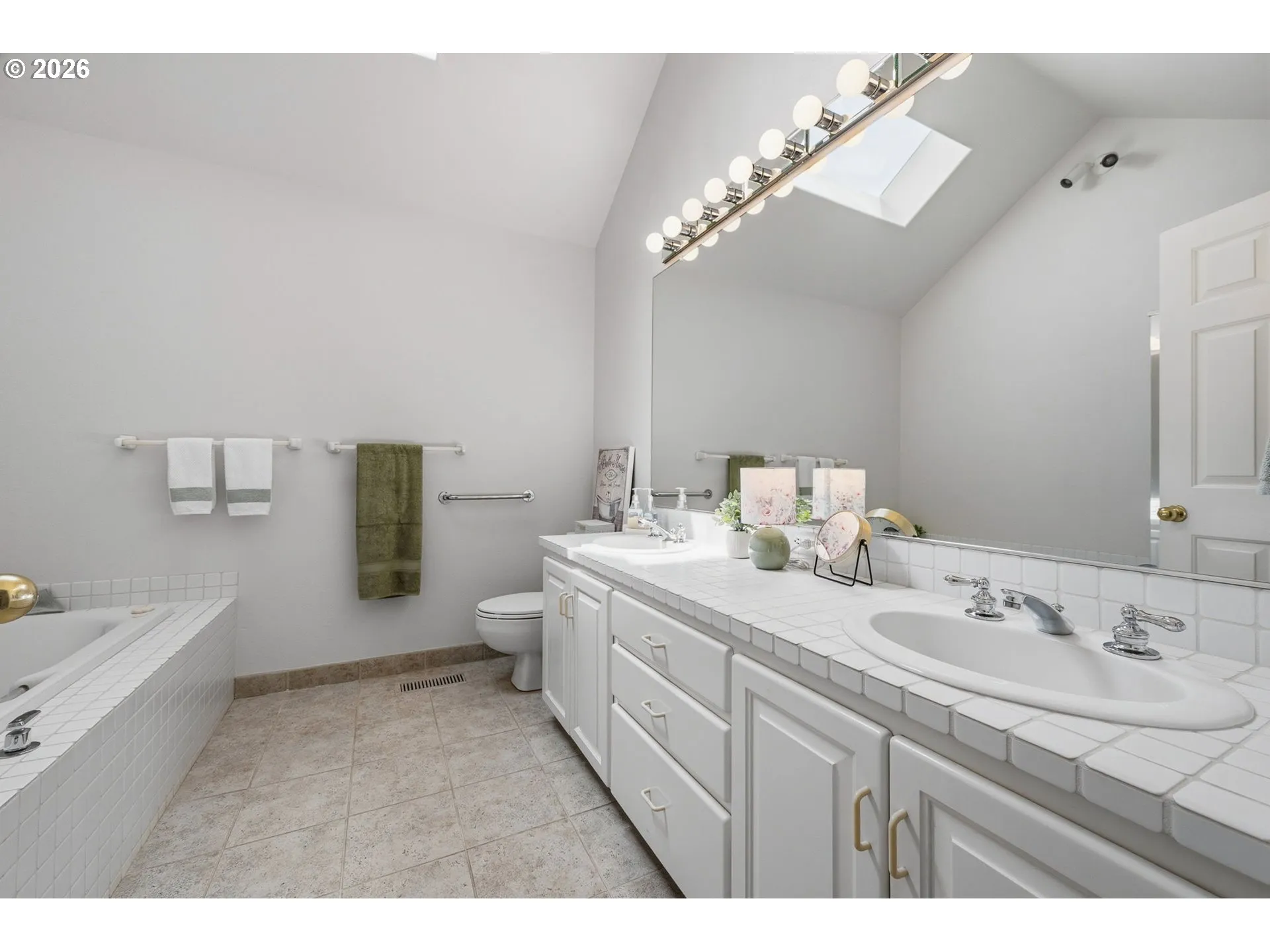 Owner's Suite Bathroom
