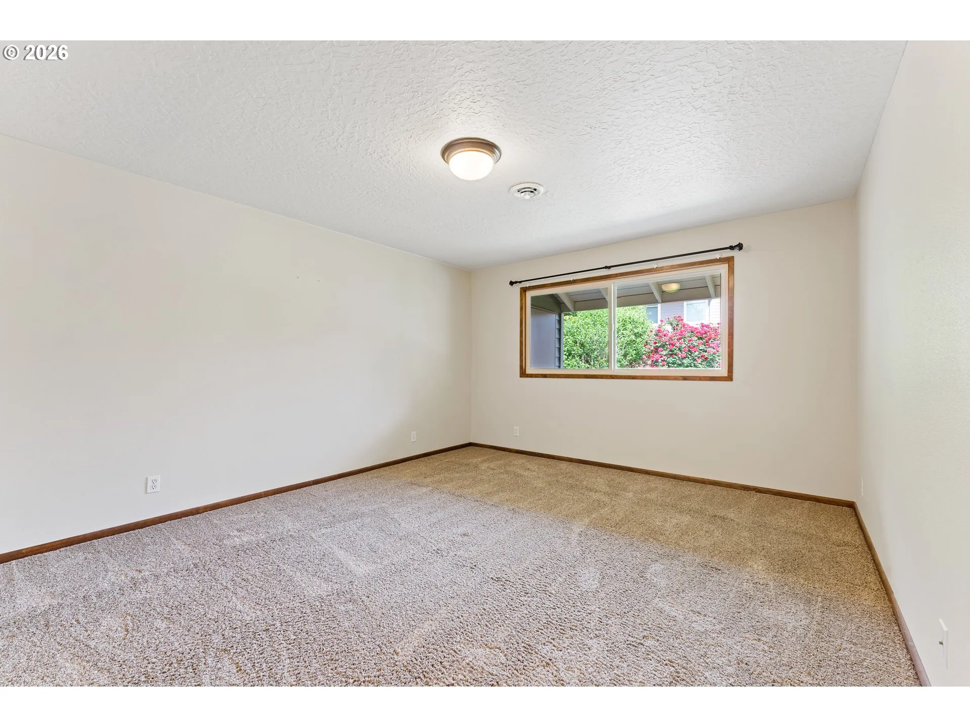 Bedroom, Primary