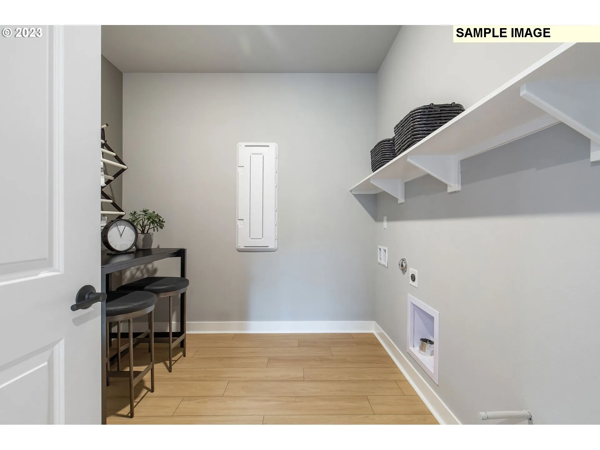 Bedroom, Owner's Suite-Walk-In Closet