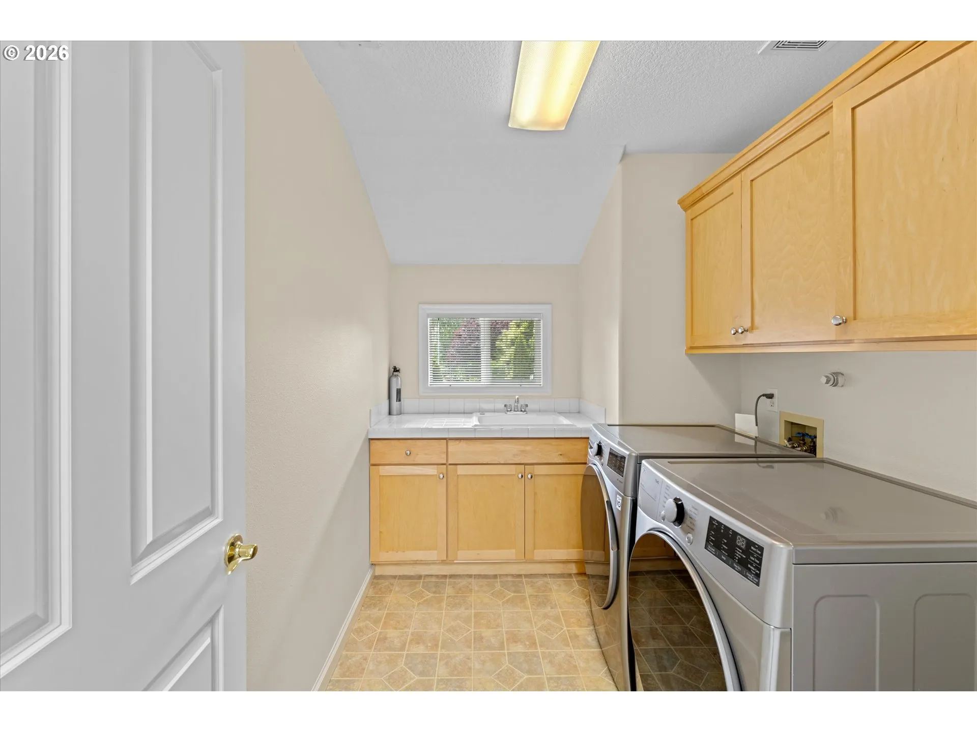 Laundry-Upper