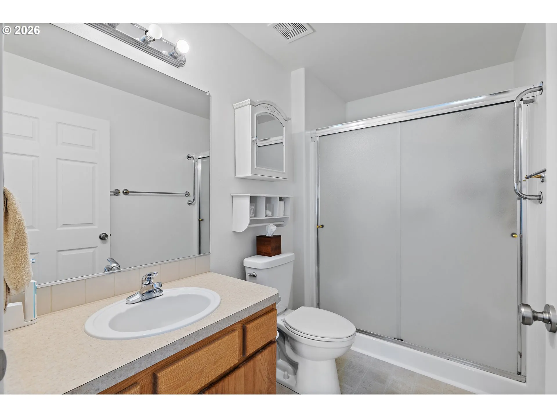 Bathroom, Attached-Main