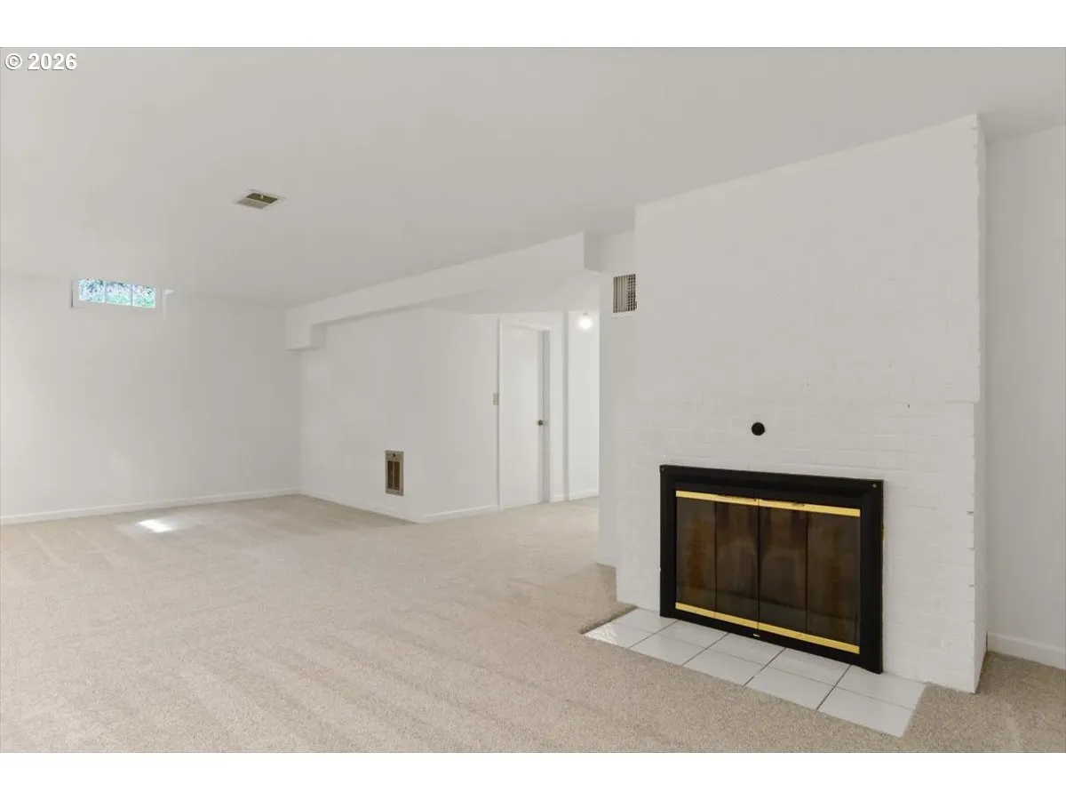 Family Room-Lower