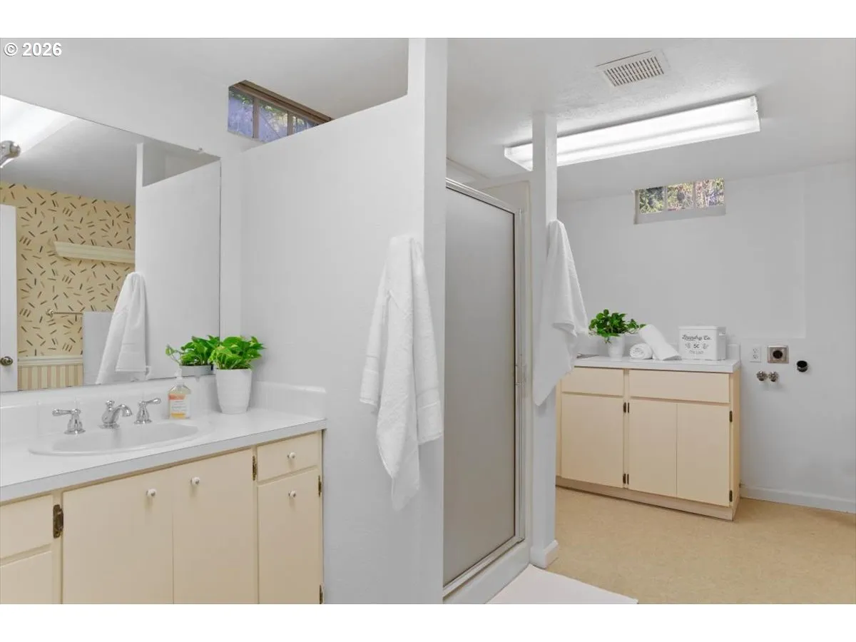 Bathroom-Lower