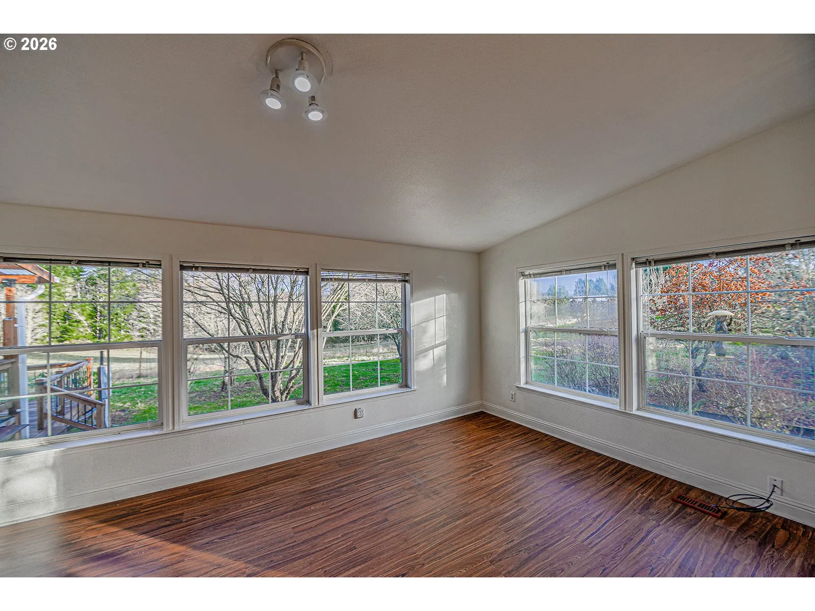Dining Room-Vaulted Ceilings