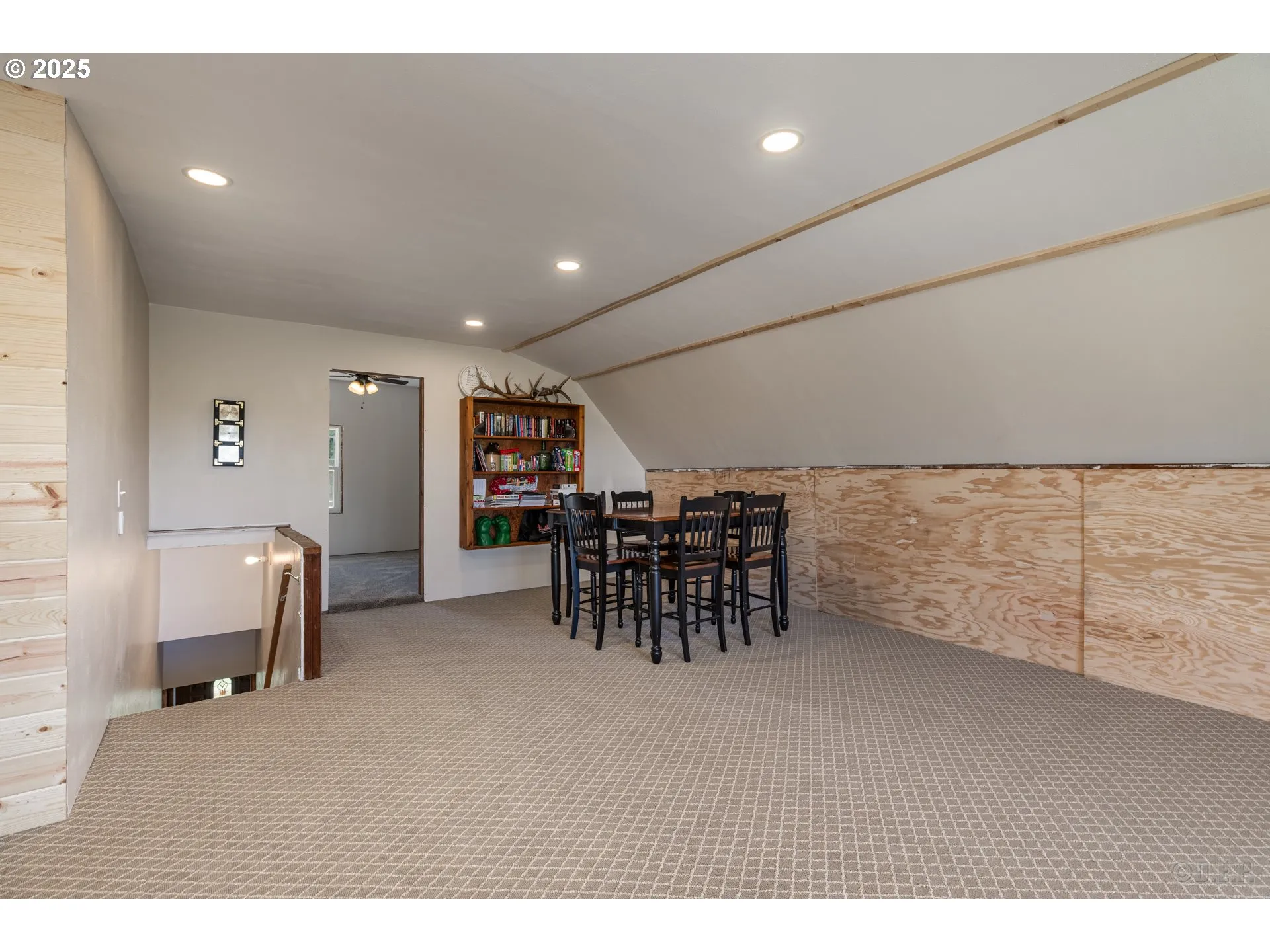 Family Room-Upper