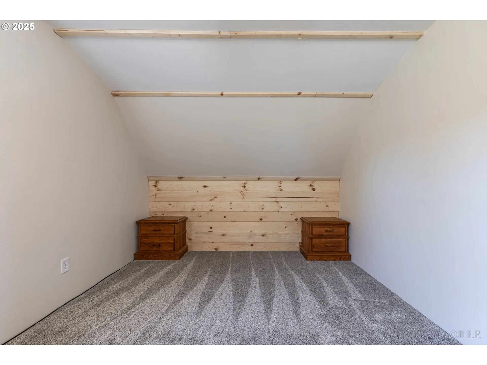 Bedroom-Upper