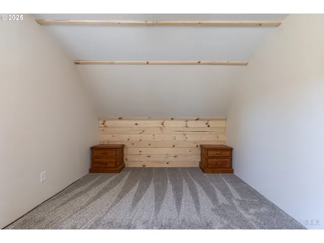Bedroom-Upper